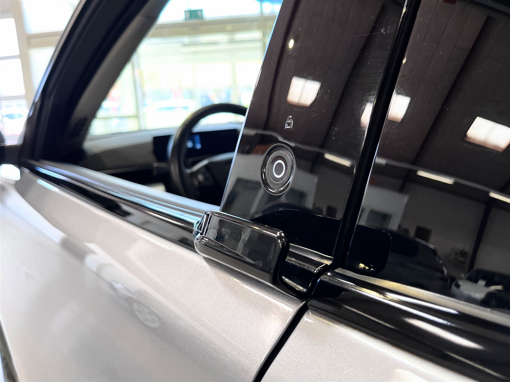 Billede af Ford Mustang Mach-E EL UR Premium 294HK 5d Aut.