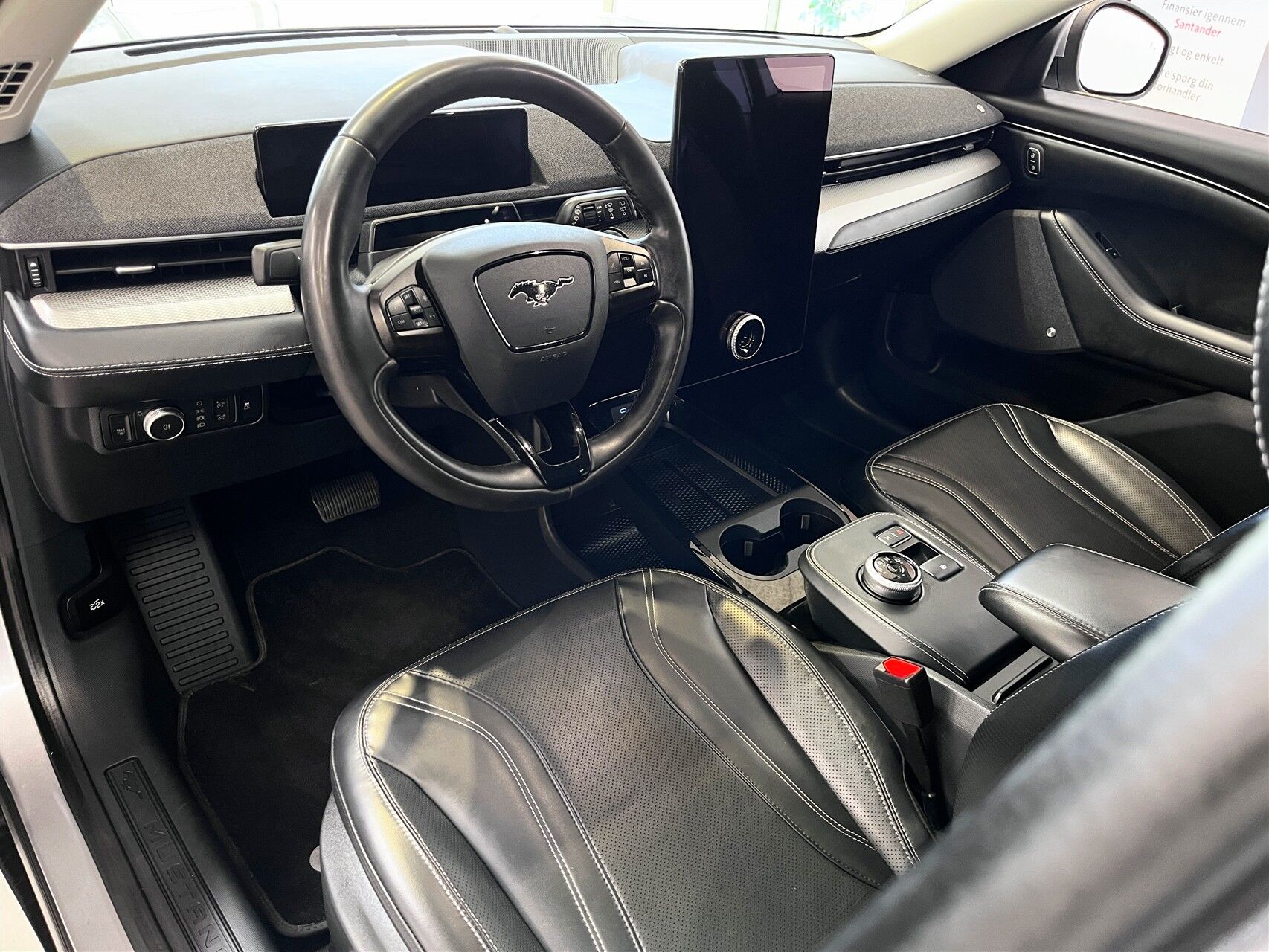 Billede af Ford Mustang Mach-E EL UR Premium 294HK 5d Aut.