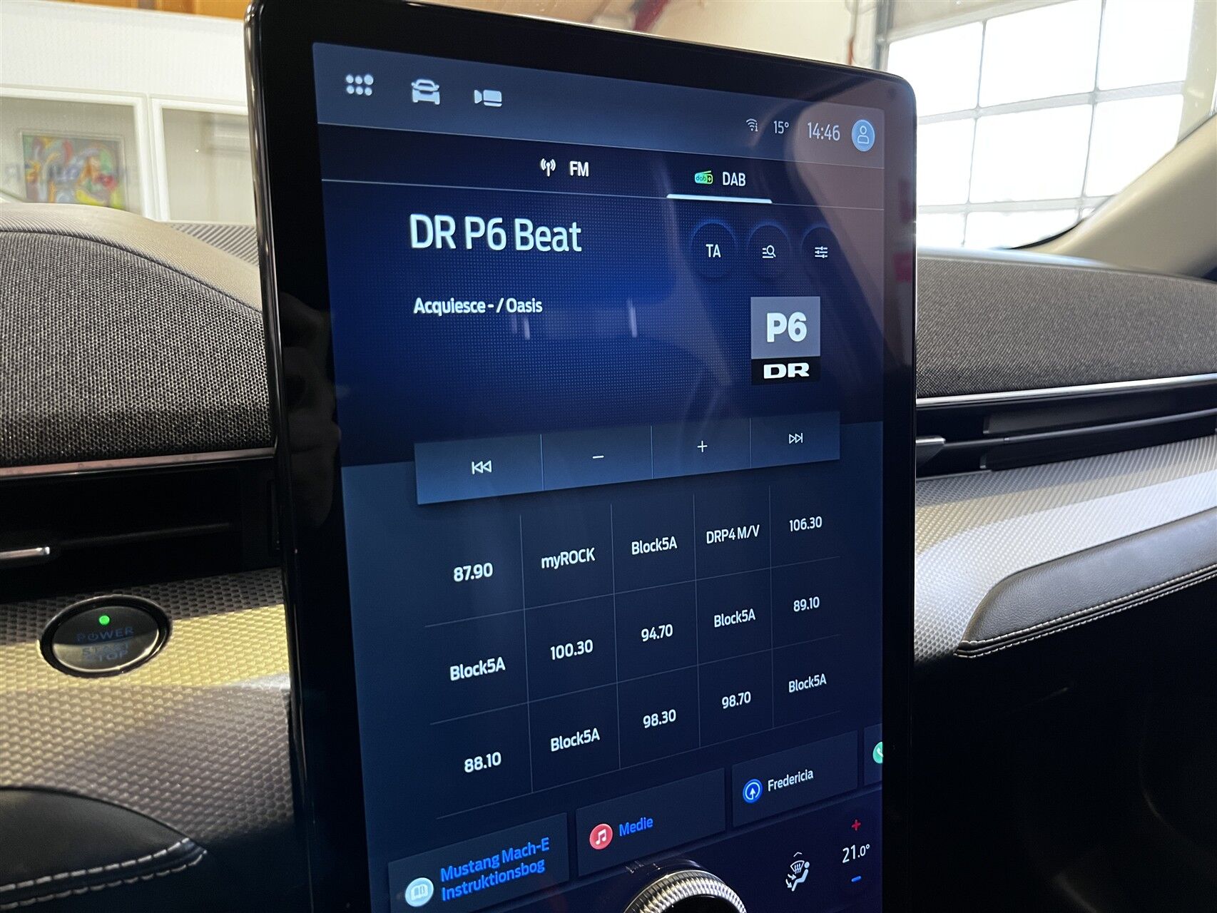 Billede af Ford Mustang Mach-E EL UR Premium 294HK 5d Aut.