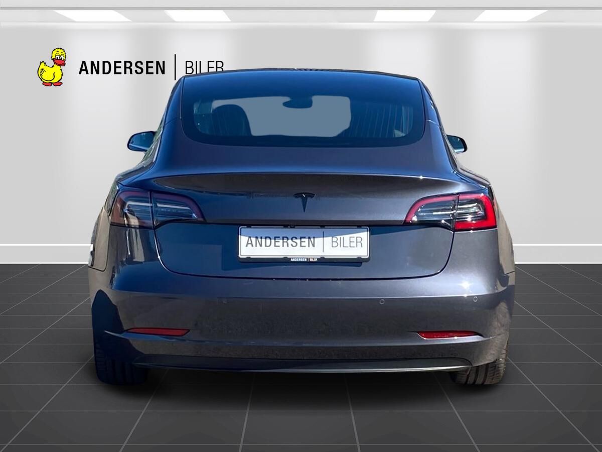 Billede af Tesla Model 3 EL Standard Range Plus 325HK Aut.