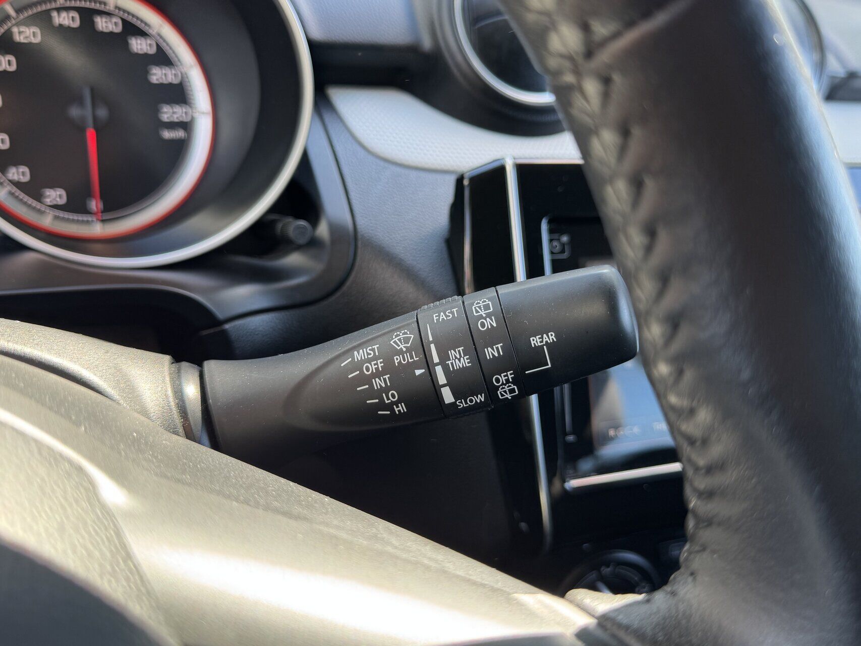 Billede af Suzuki Swift 1,2 Dualjet Action CVT 90HK 5d Aut.