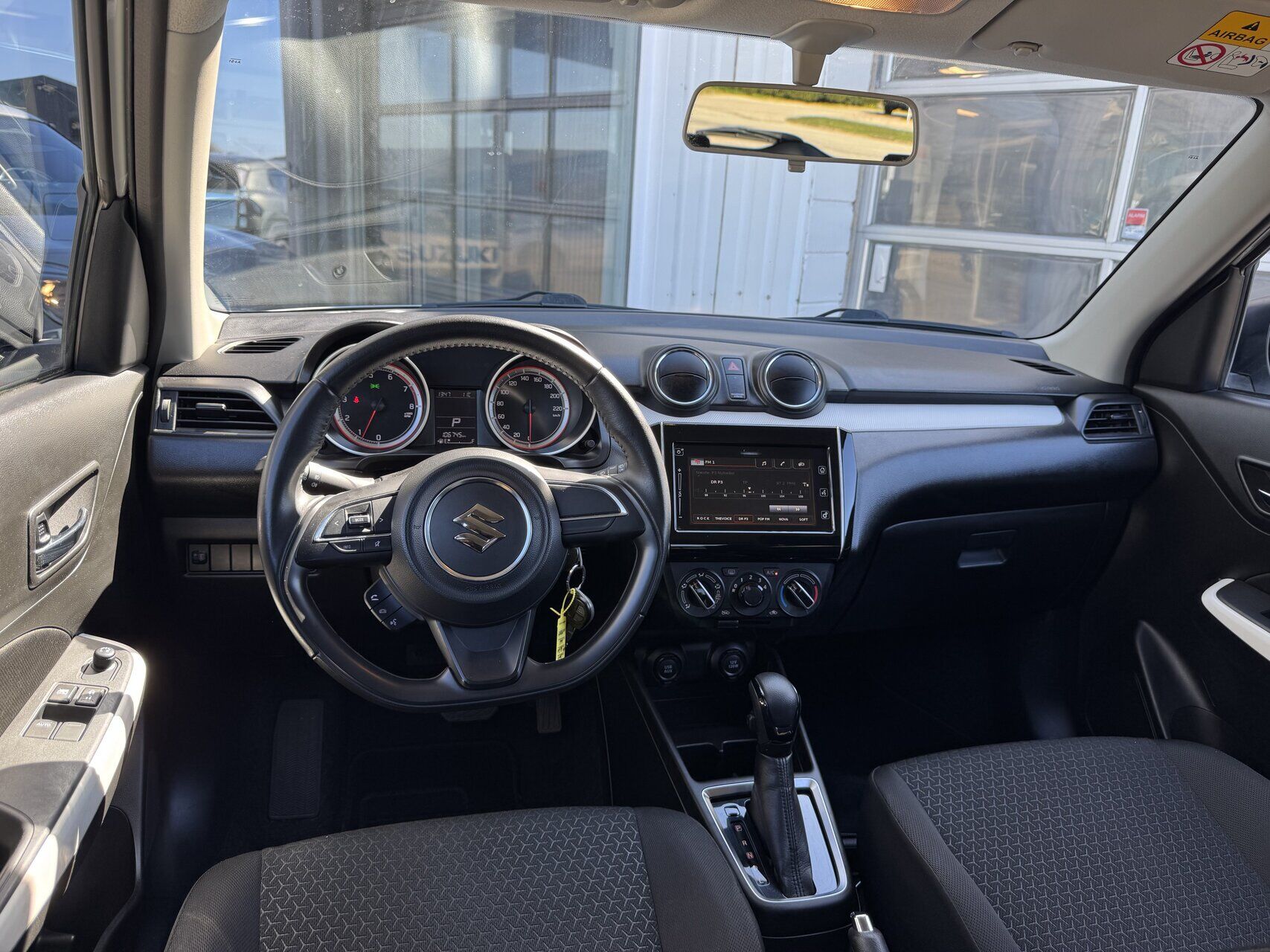 Billede af Suzuki Swift 1,2 Dualjet Action CVT 90HK 5d Aut.