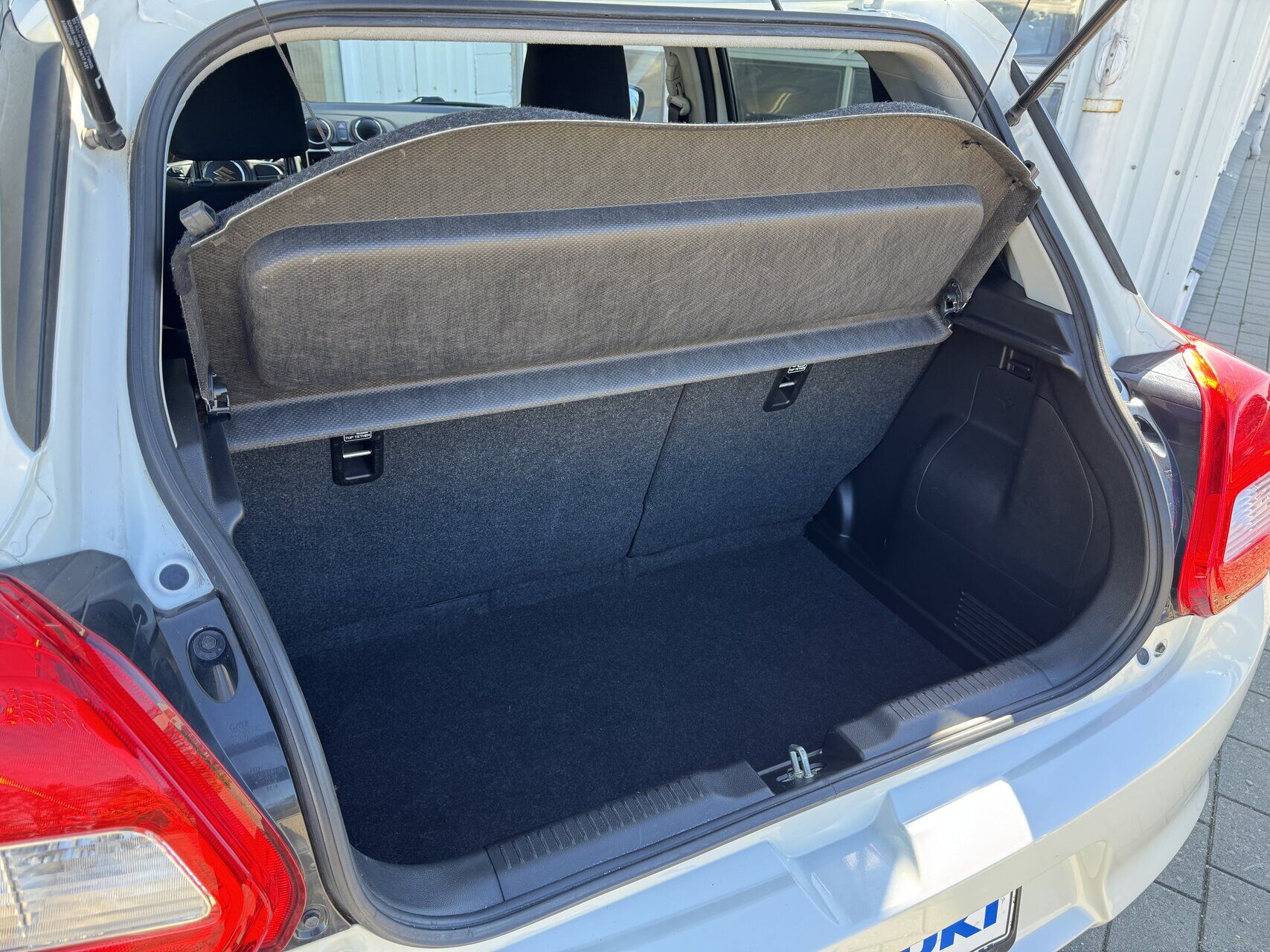 Billede af Suzuki Swift 1,2 Dualjet Action CVT 90HK 5d Aut.