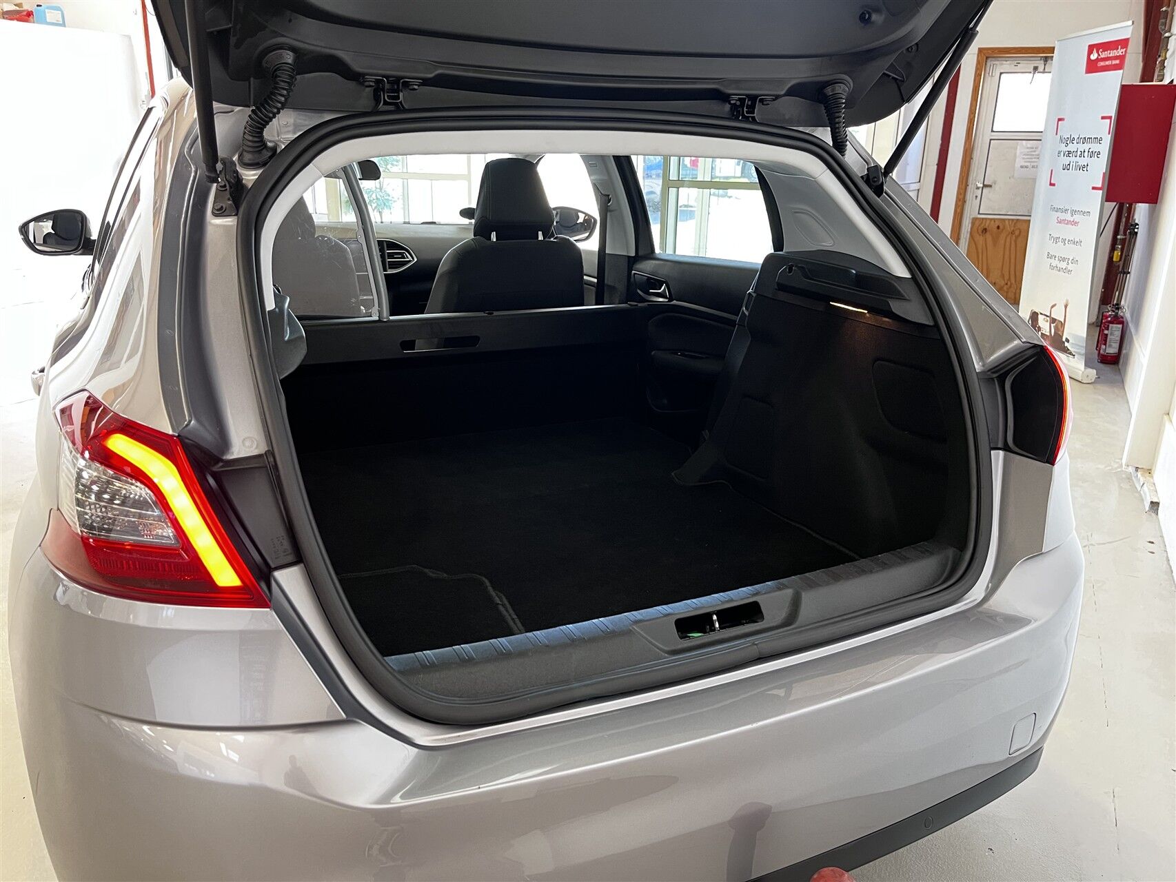 Billede af Peugeot 308 1,5 BlueHDi Allure Pack 130HK 5d 6g