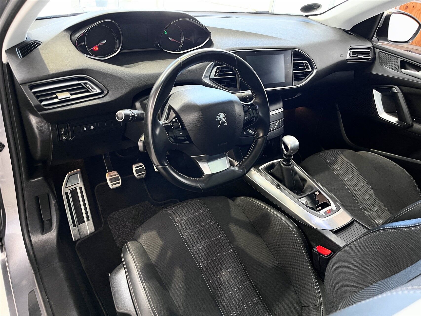 Billede af Peugeot 308 1,5 BlueHDi Allure Pack 130HK 5d 6g