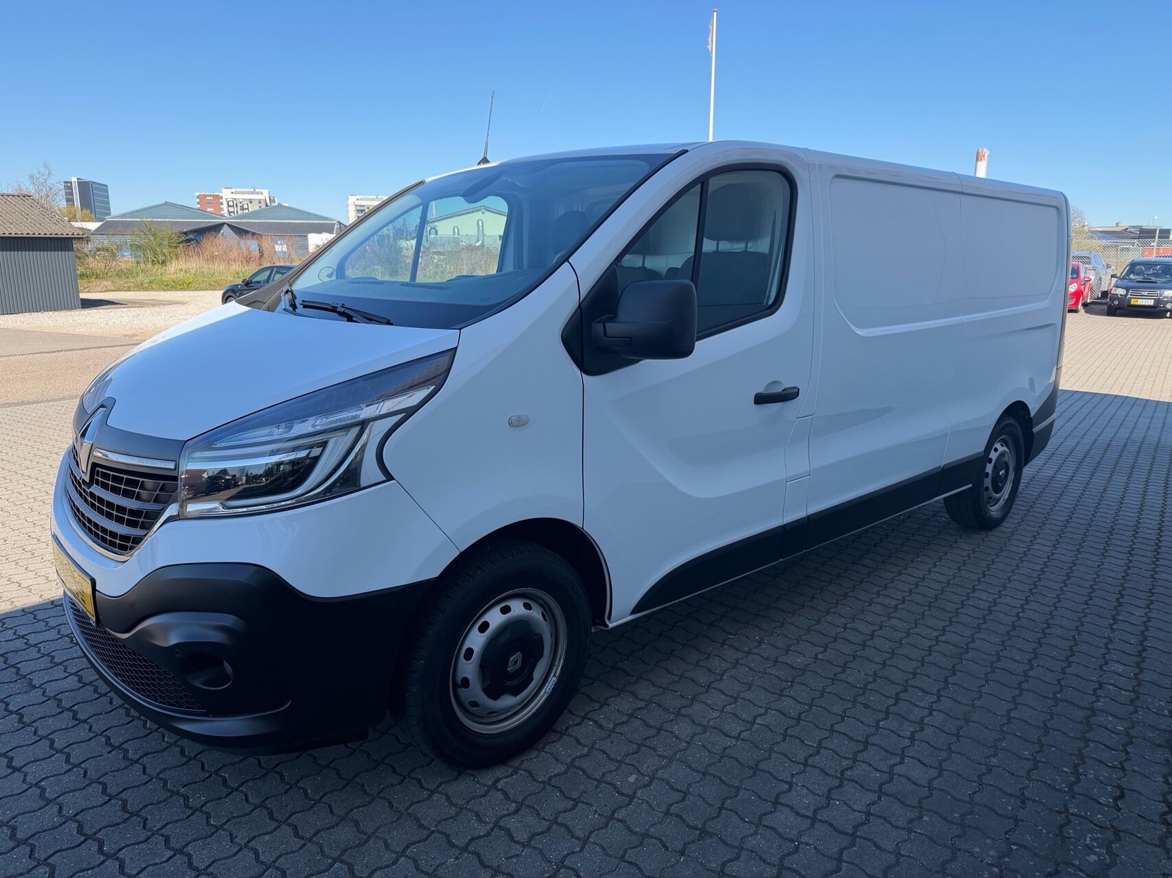 Billede af Renault Trafic T29 L2H1 2,0 DCI 120HK Van 6g