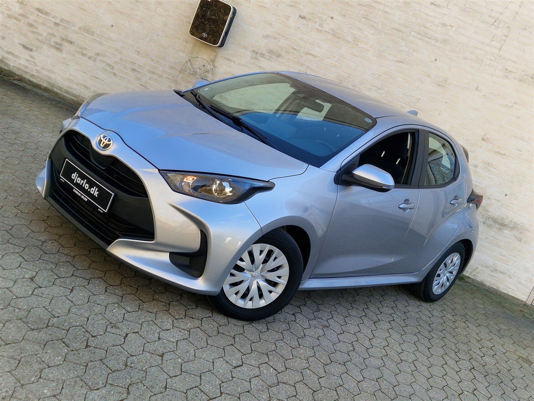 Billede af Toyota Yaris 1,5 Hybrid Essential Comfort 116HK 5d Trinl. Gear