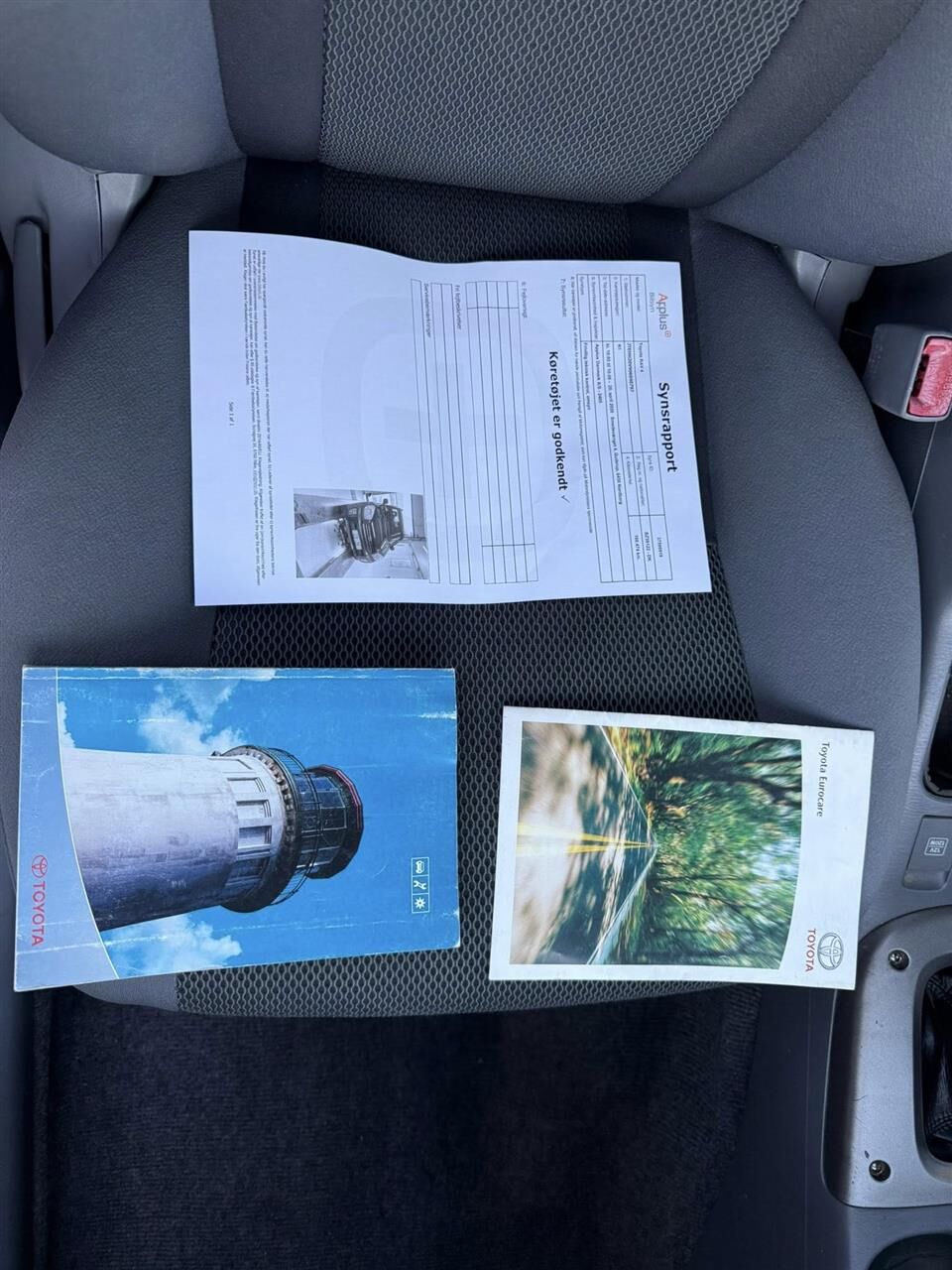 Billede af Toyota RAV4 2,0 4x4 150HK Van