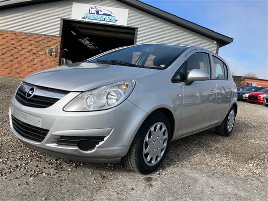 Opel Corsa 1,2 Twinport Essentia 85HK 5d 6g