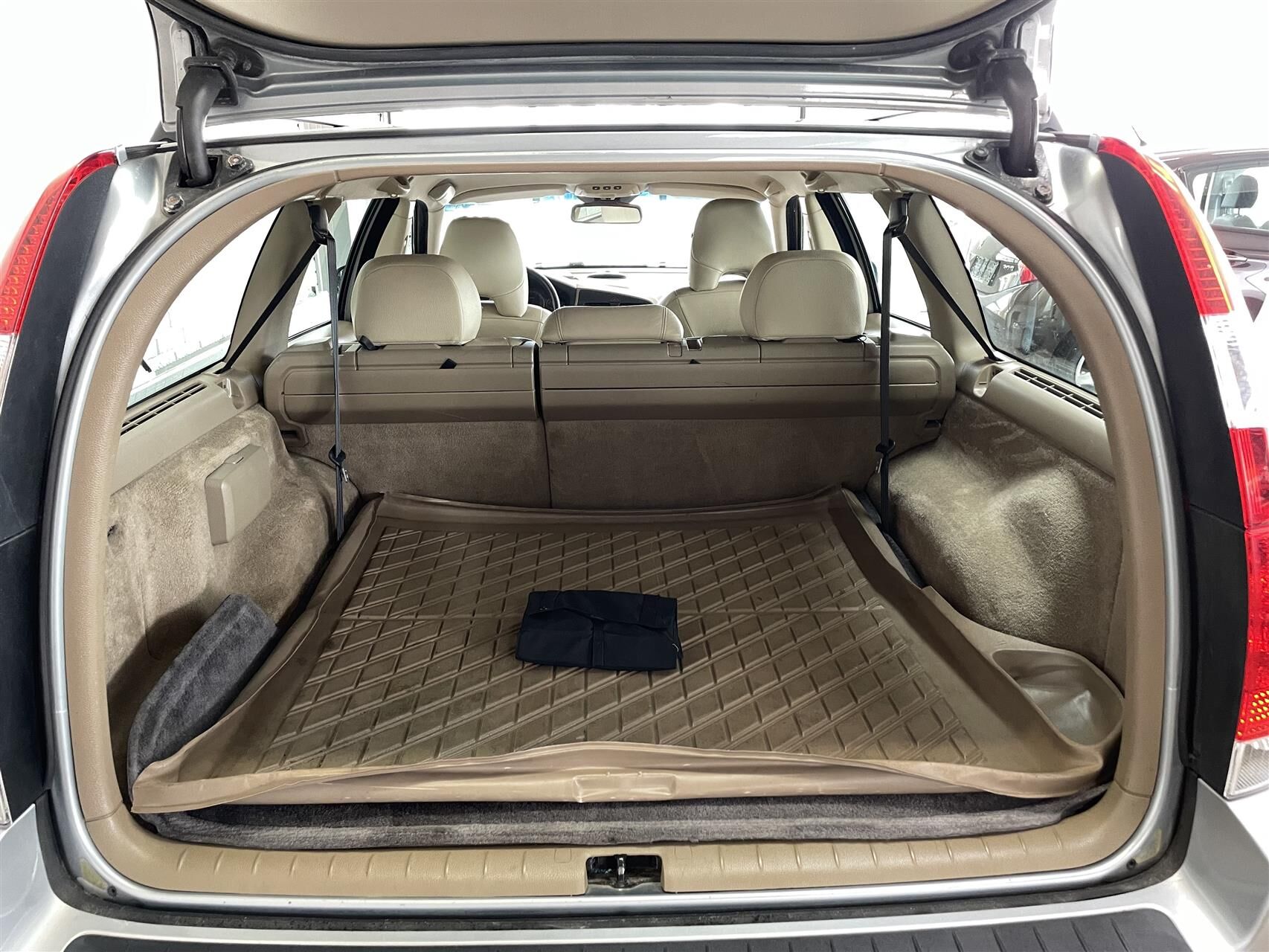 Billede af Volvo V70 2,4 Momentum 140HK Stc