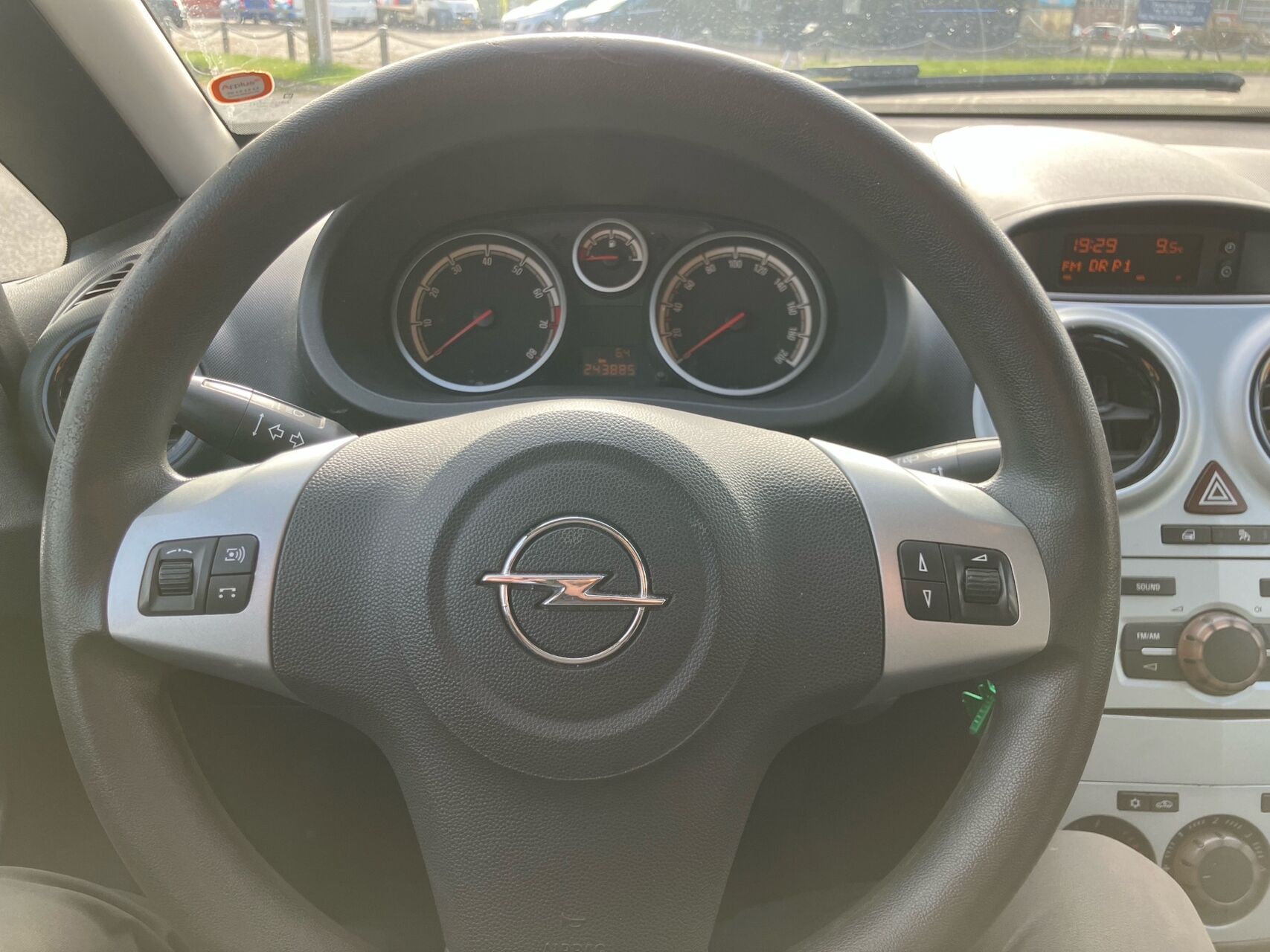 Billede af Opel Corsa 1,2 Twinport Essentia 85HK 5d 6g