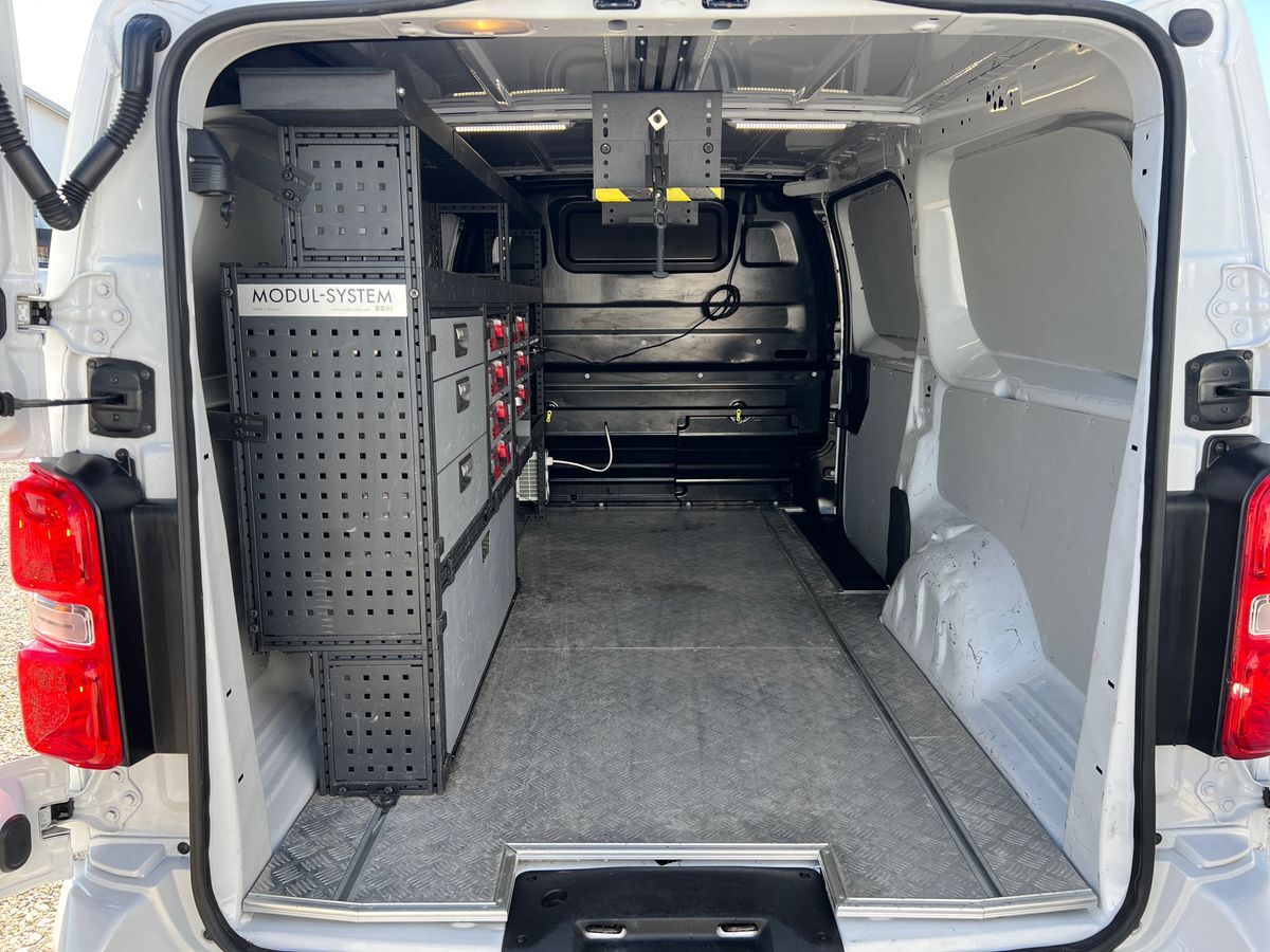 Billede af Citroën Jumpy L3 2,0 Blue HDi Masterline EAT8 145HK Van 8g Aut.