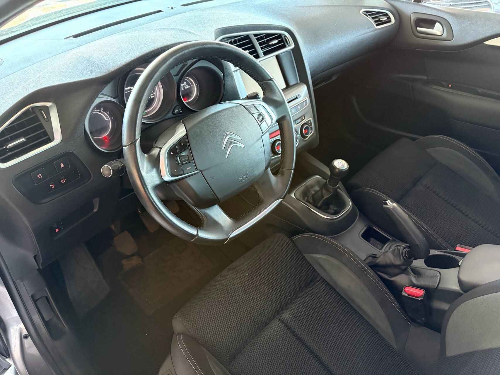 Billede af Citroën C4 1,6 Blue HDi Feel start/stop 100HK 5d