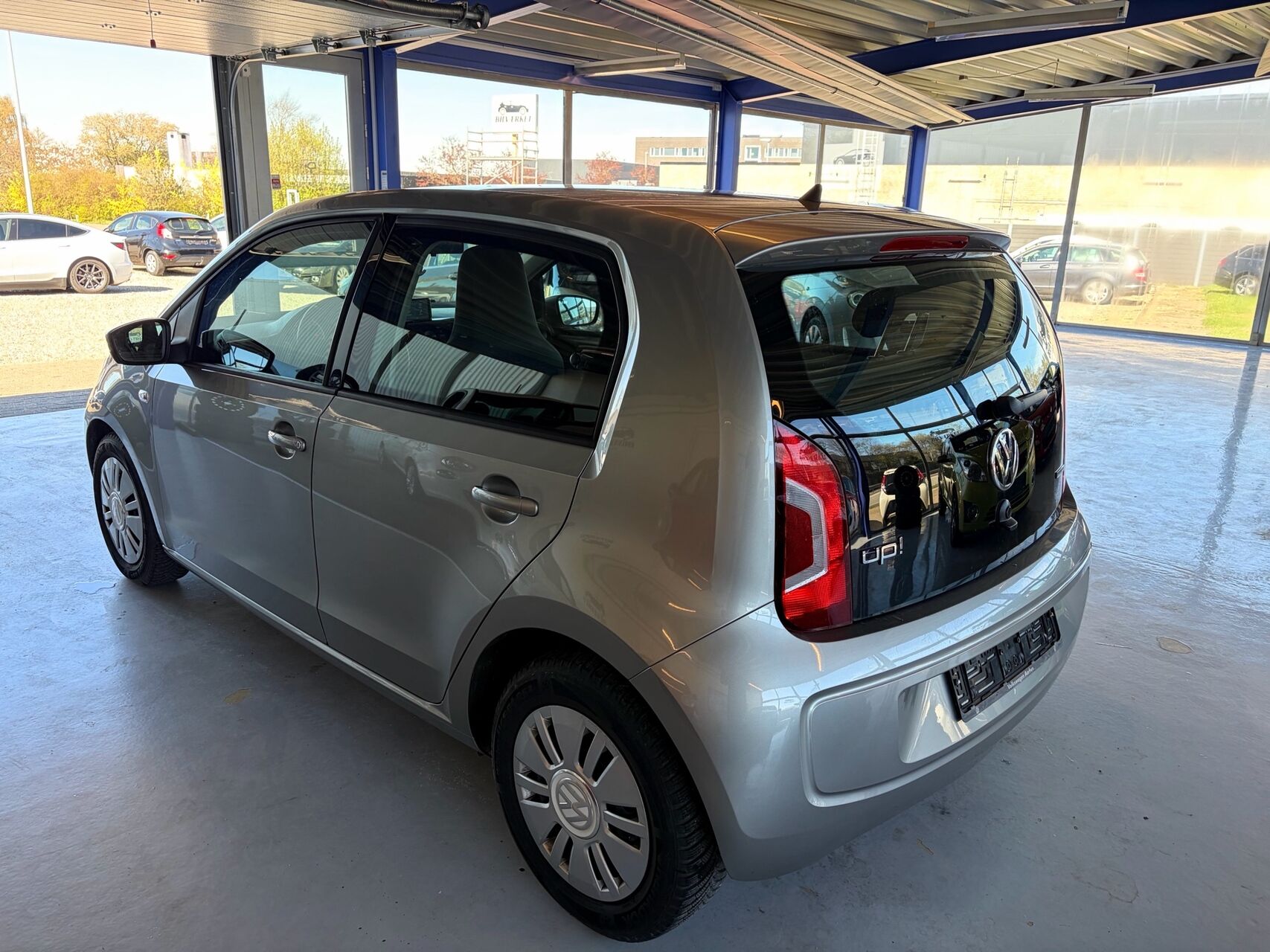 Billede af VW up 1,0 MPI BMT Move 60HK 5d