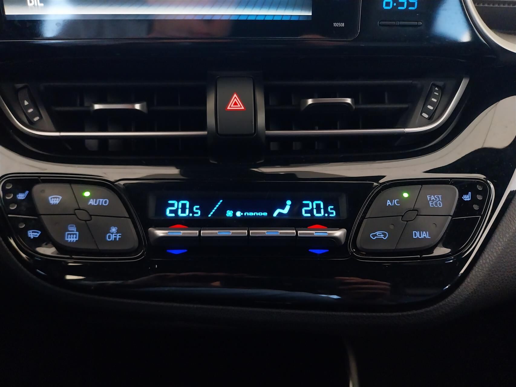 Billede af Toyota C-HR 1,2 T C-HIC Sound - LED 116HK 5d 6g