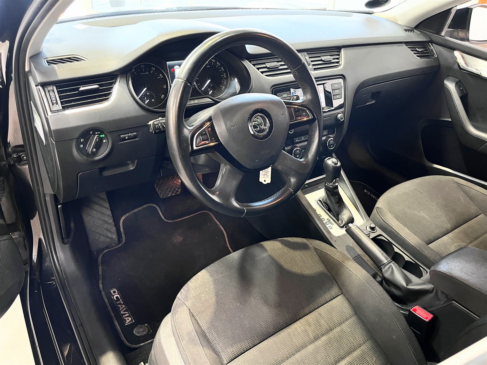 Billede af Skoda Octavia Combi 1,4 TSI Elegance DSG 140HK Stc 7g Aut.