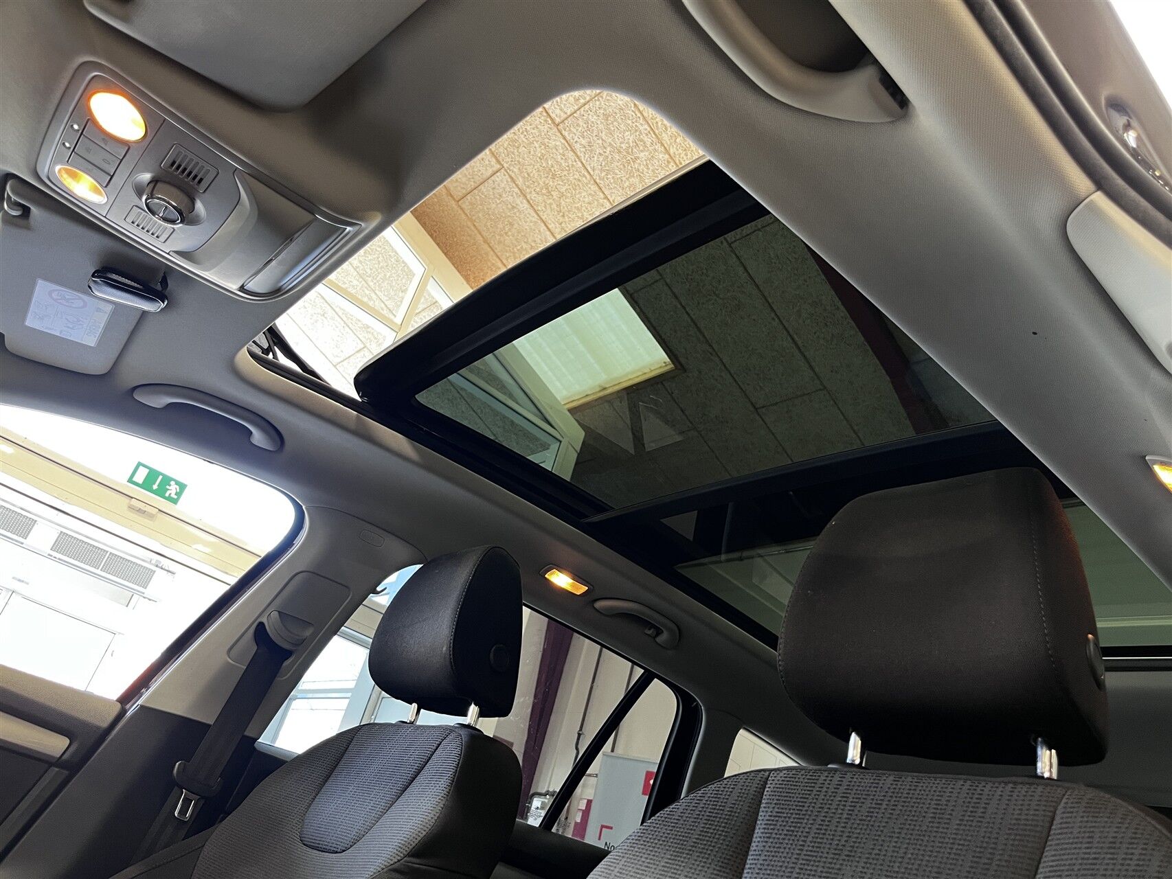 Billede af Skoda Octavia Combi 1,4 TSI Elegance DSG 140HK Stc 7g Aut.