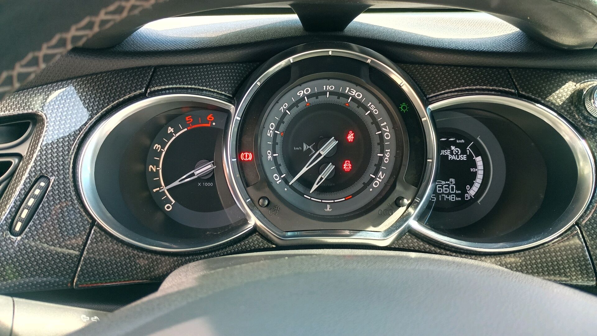 Billede af DS DS3 1,6 Blue HDi Sport start/stop 100HK 3d