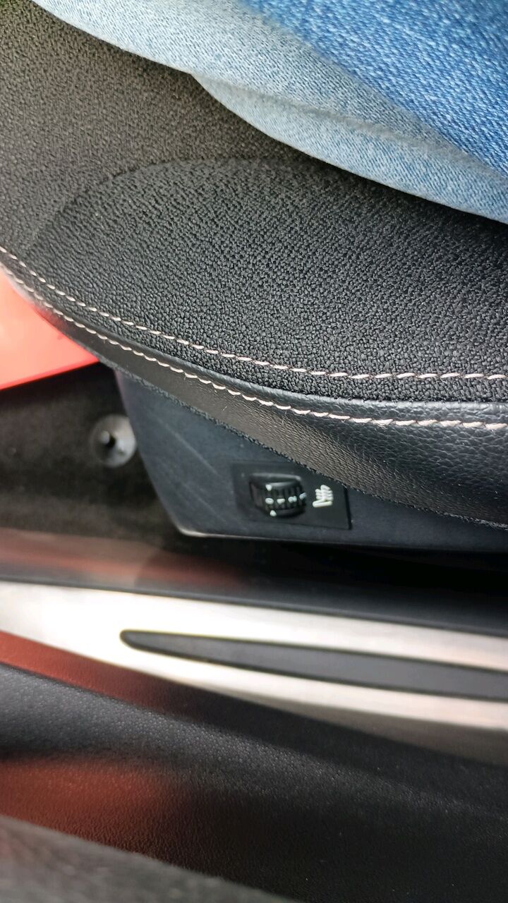 Billede af DS DS3 1,6 Blue HDi Sport start/stop 100HK 3d