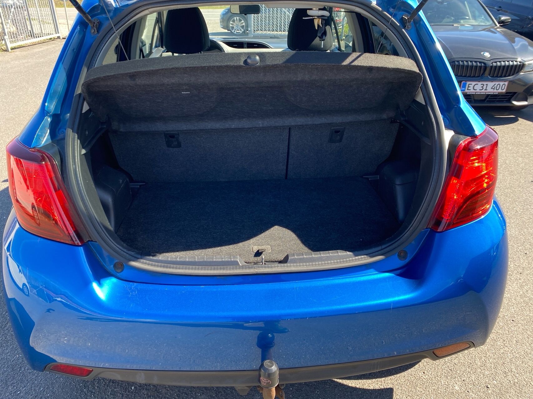 Billede af Toyota Yaris 1,0 VVT-I T2 Premium 69HK 5d