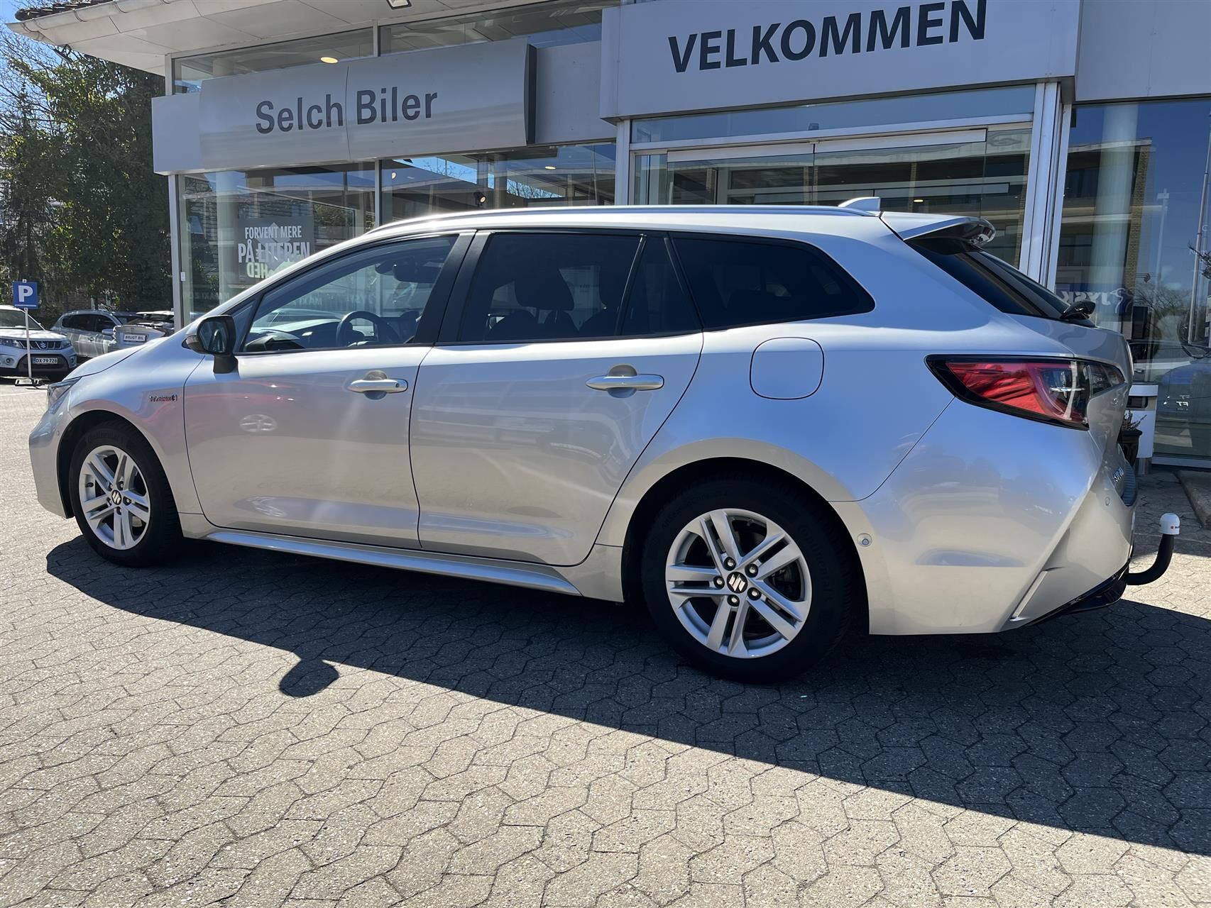 Billede af Suzuki Swace 1,8 Hybrid Exclusive E-CVT 122HK Stc Trinl. Gear