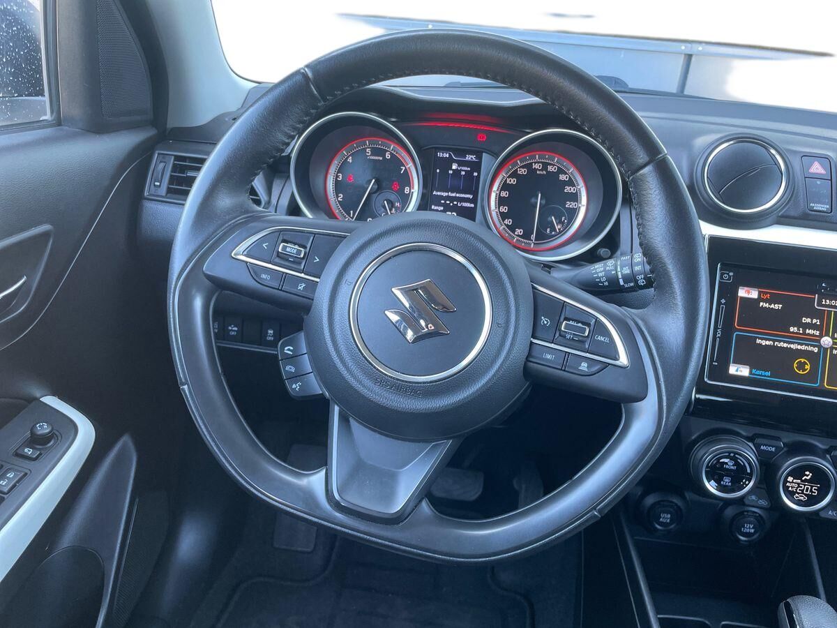 Billede af Suzuki Swift 1,2 Dualjet Exclusive CVT 90HK 5d Aut.