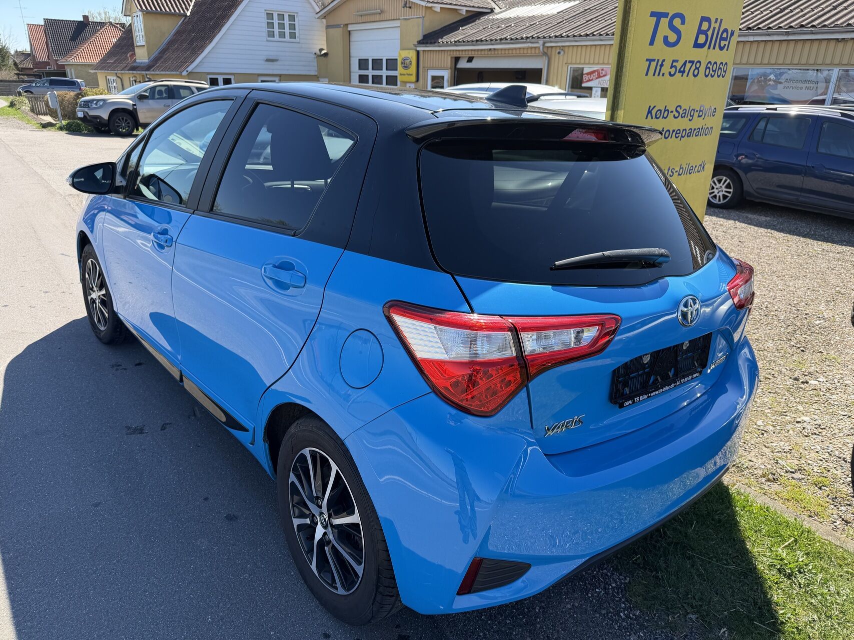 Billede af Toyota Yaris 1,5 Hybrid H3 Limited Edition E-CVT 100HK 5d Trinl. Gear
