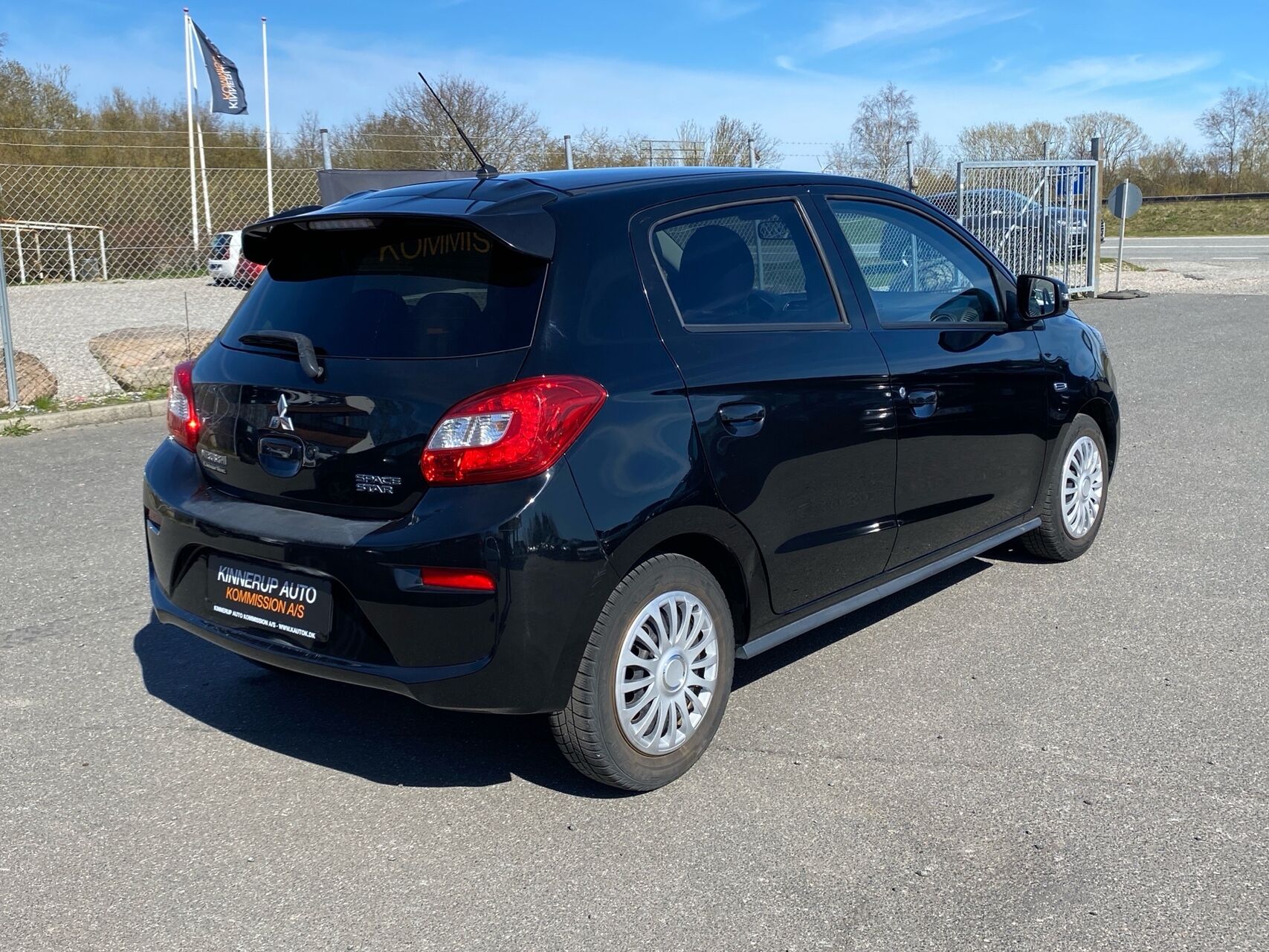 Billede af Mitsubishi Space Star 1,2 Invite+ 80HK 5d