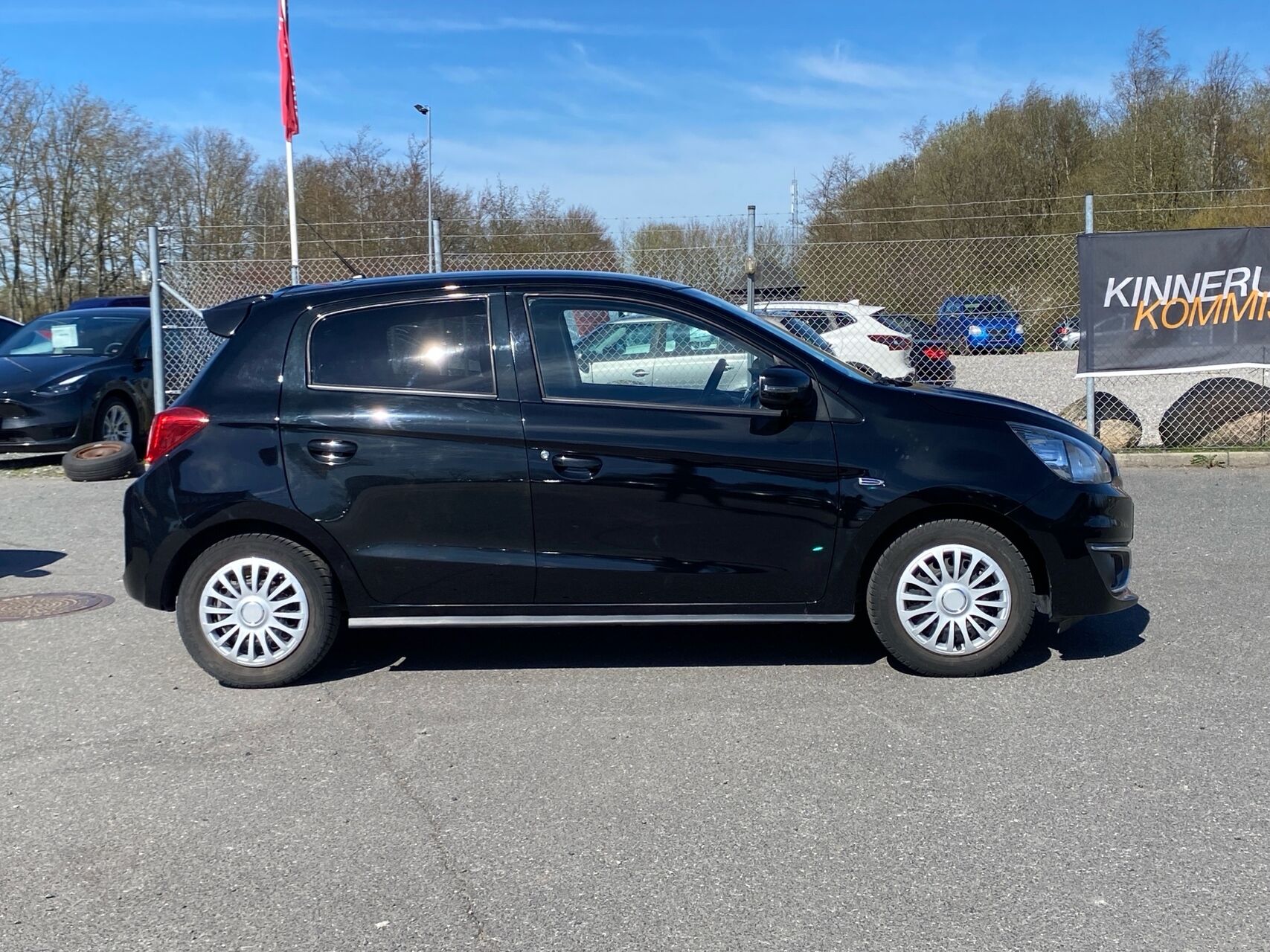 Billede af Mitsubishi Space Star 1,2 Invite+ 80HK 5d