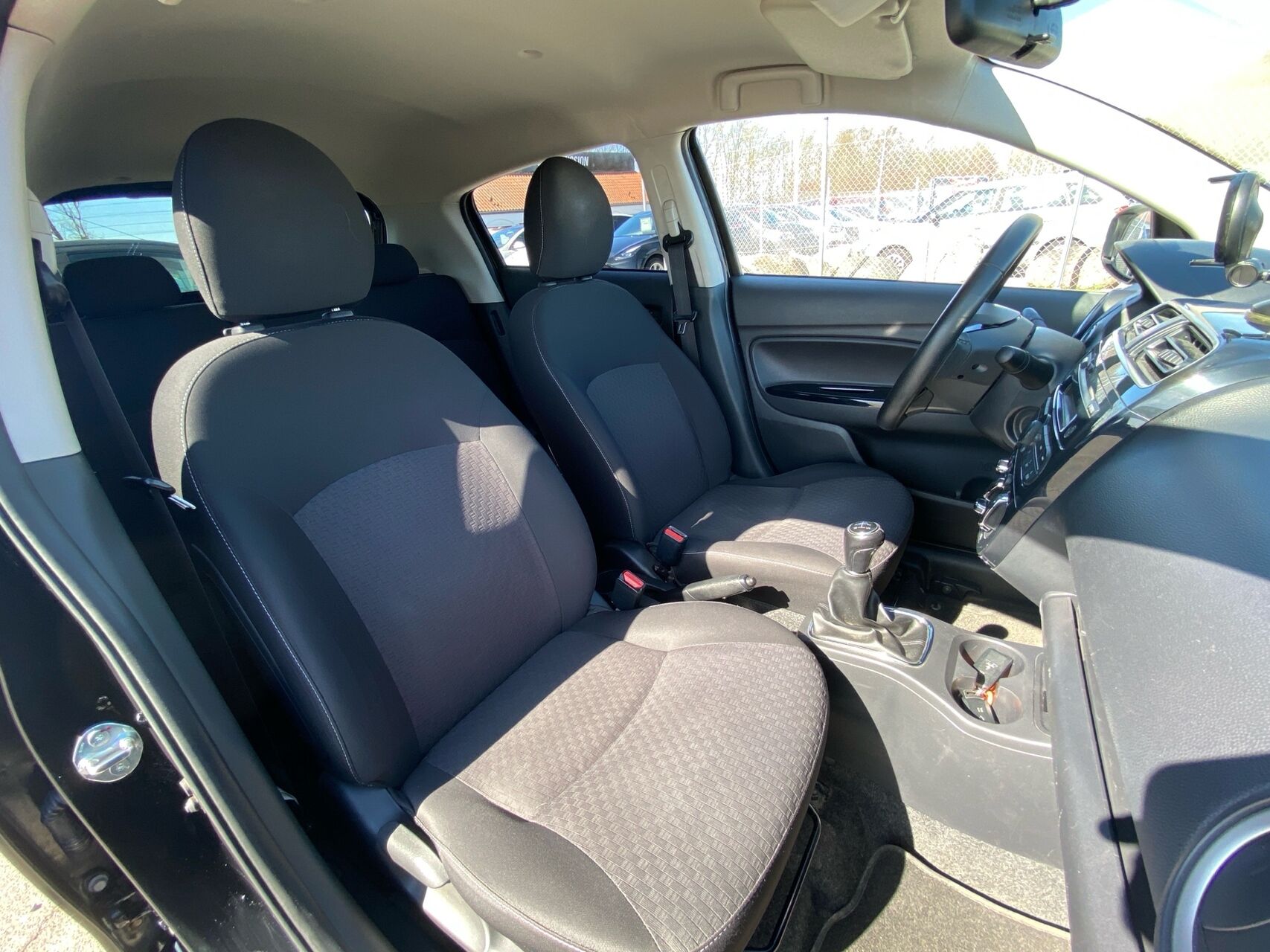 Billede af Mitsubishi Space Star 1,2 Invite+ 80HK 5d