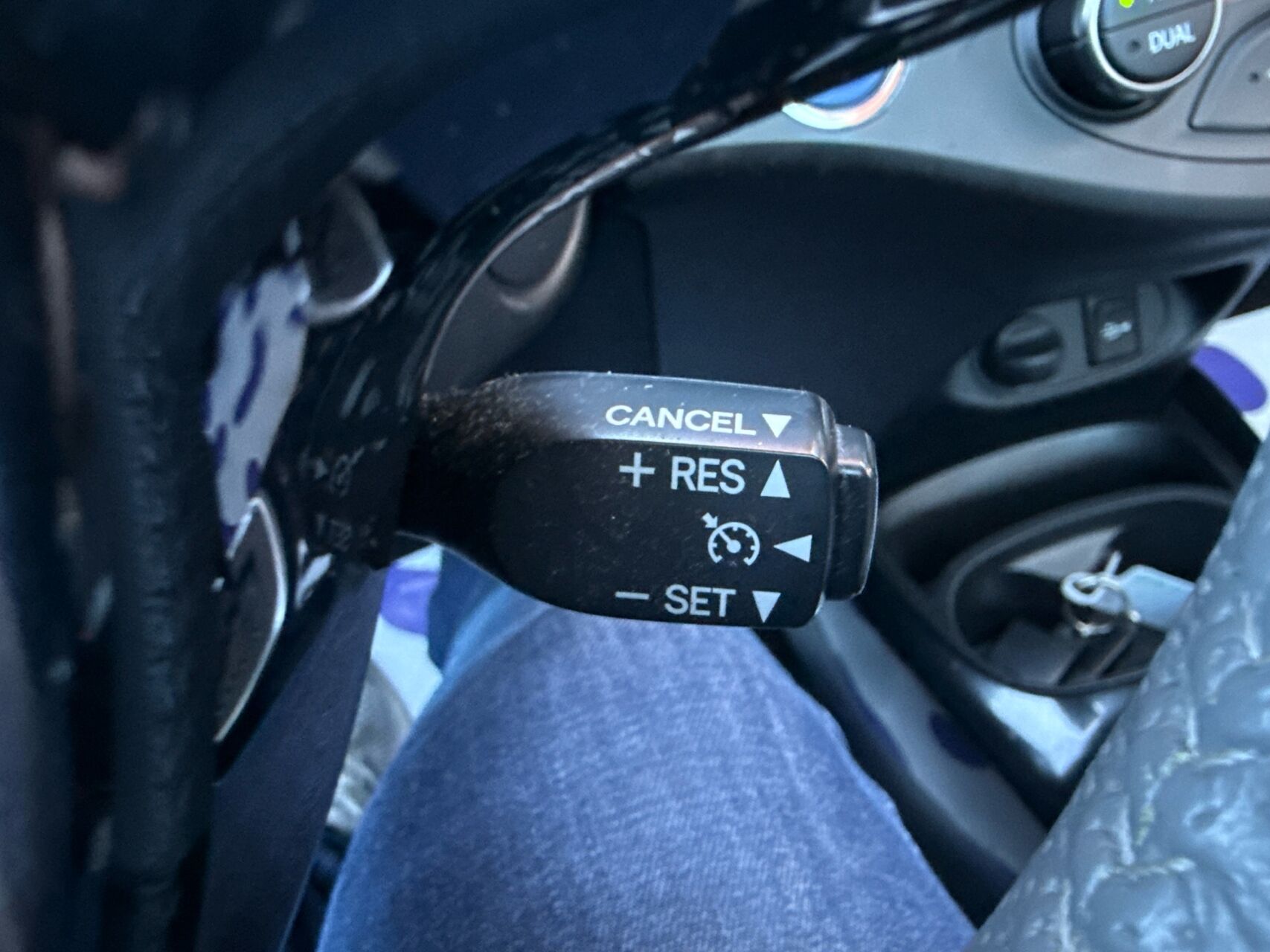 Billede af Toyota Yaris 1,5 Hybrid Pure Safety Sense E-CVT 100HK 5d Trinl. Gear