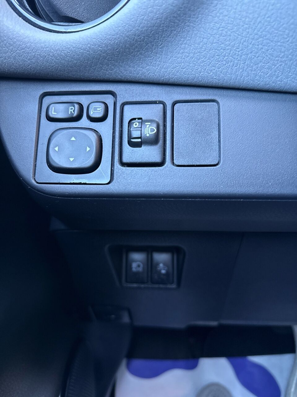 Billede af Toyota Yaris 1,5 Hybrid Pure Safety Sense E-CVT 100HK 5d Trinl. Gear