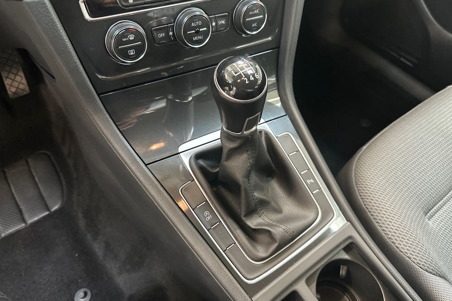 Billede af VW Golf 1,5 TSI BMT EVO Comfortline 130HK 5d 6g