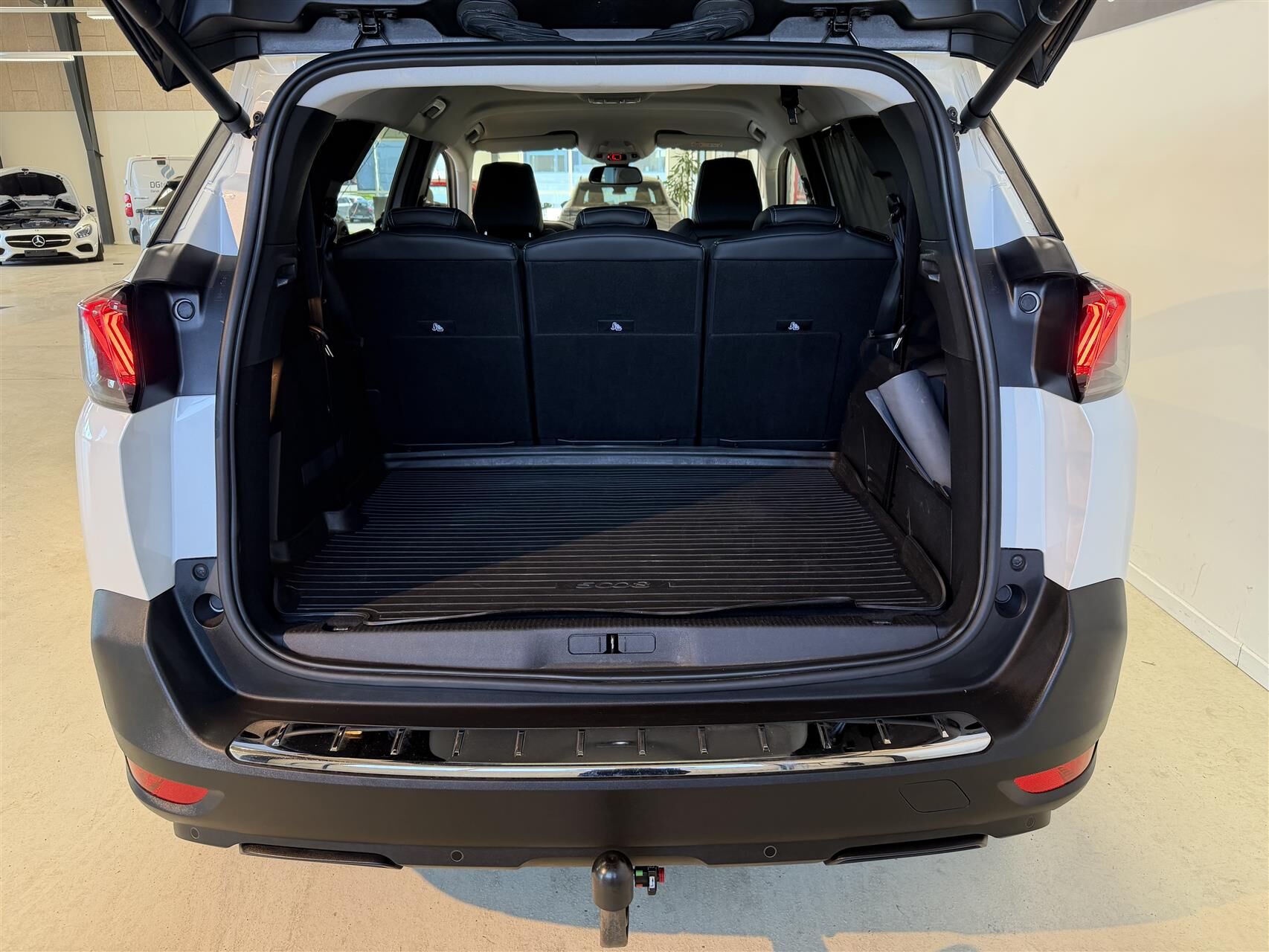 Billede af Peugeot 5008 1,5 BlueHDi Allure Pack EAT8 130HK 5d 8g Aut.