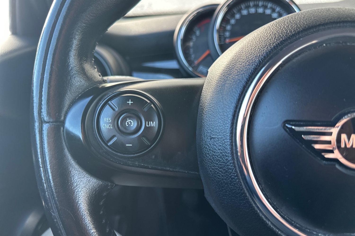 Billede af Mini Cooper 1,5 Connected 136HK 3d 6g