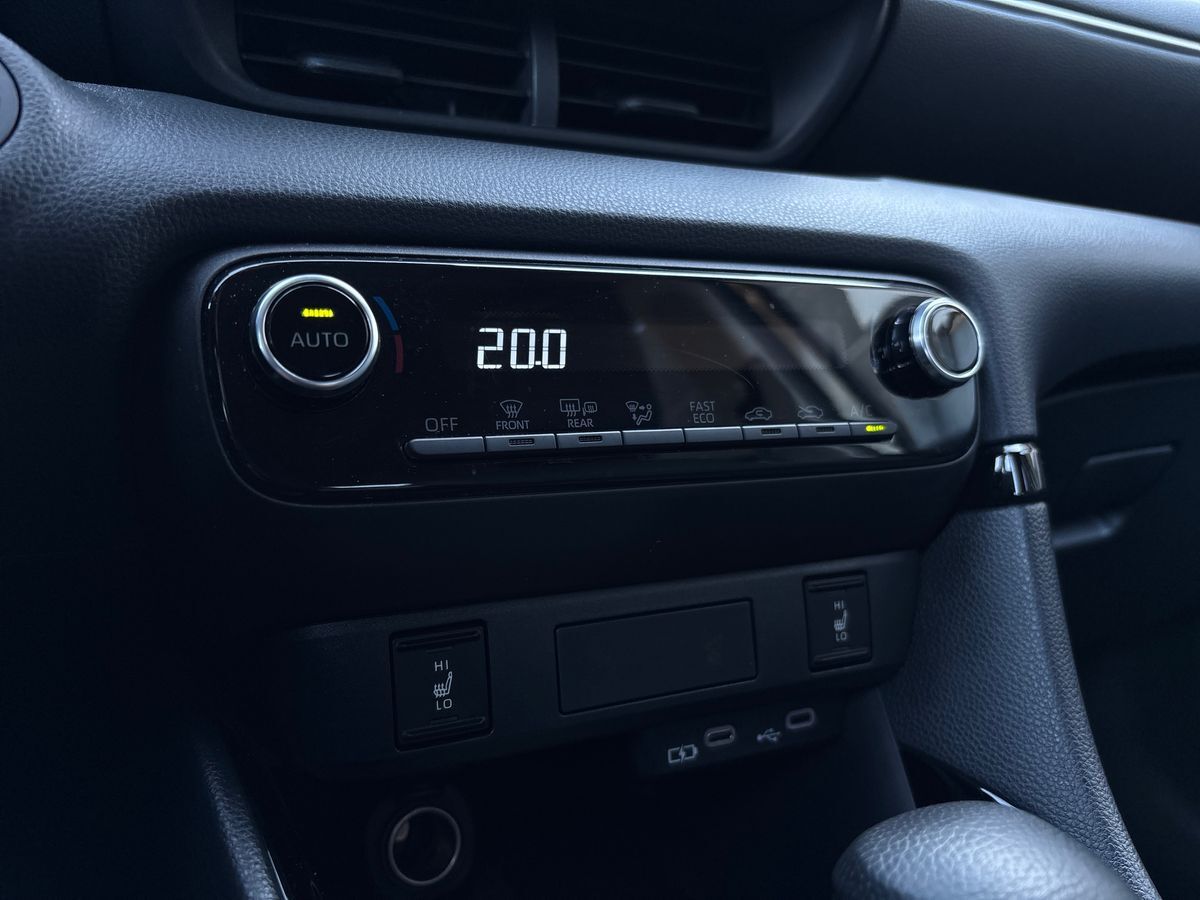 Billede af Toyota Yaris 1,5 Hybrid Style Technology 116HK 5d Trinl. Gear