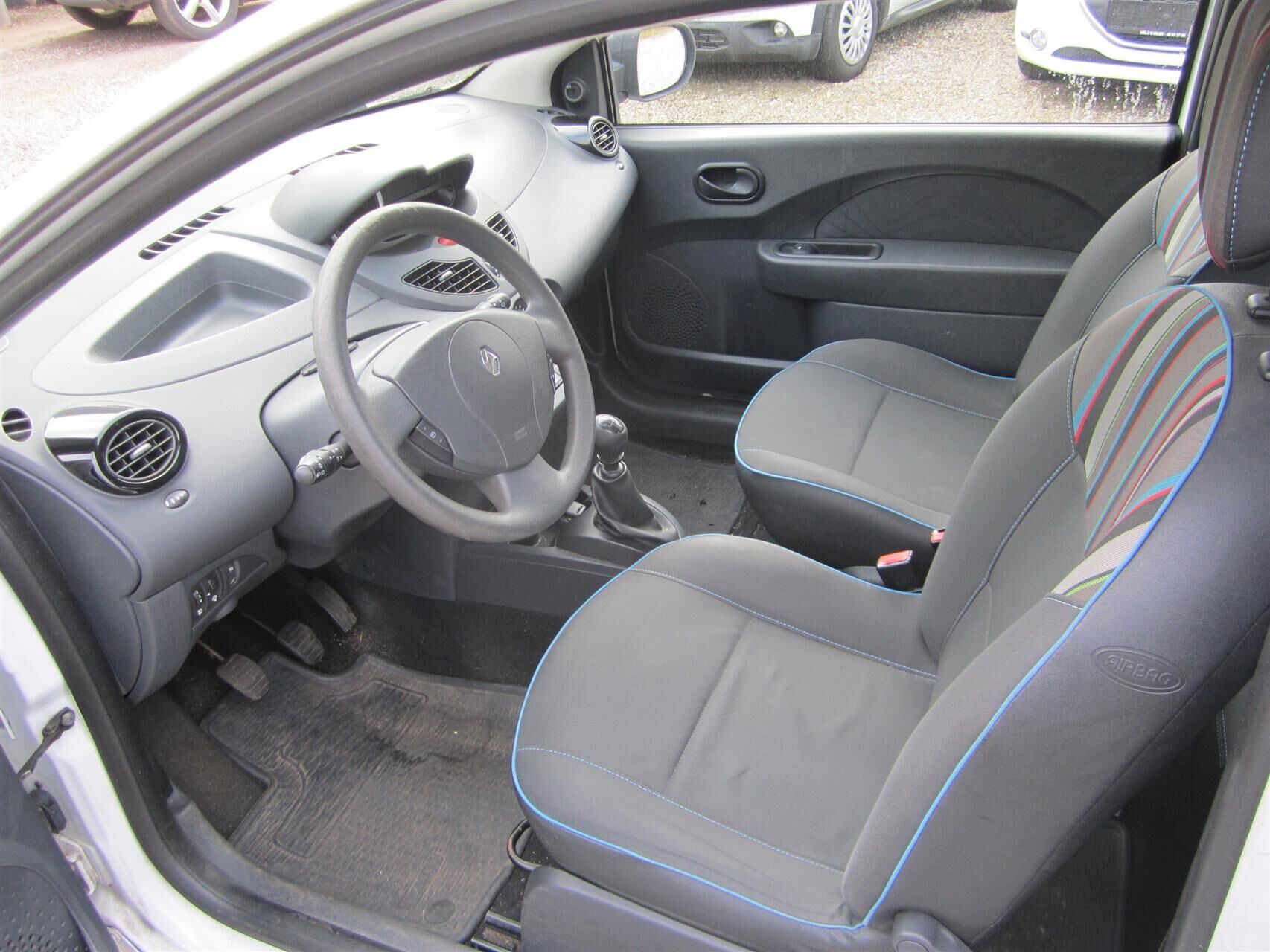 Billede af Renault Twingo 1,2 16V Authentique 75HK 3d