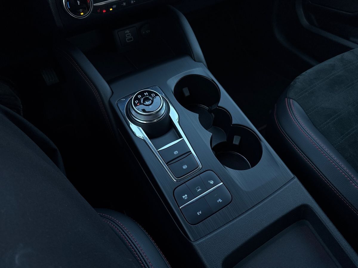 Billede af Ford Kuga 2,5 Plugin-hybrid ST-Line X CVT 225HK 5d Trinl. Gear