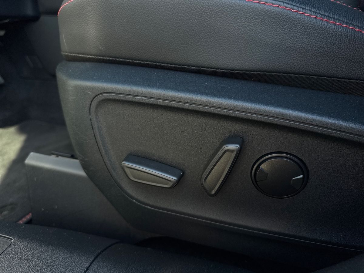 Billede af Ford Kuga 2,5 Plugin-hybrid ST-Line X CVT 225HK 5d Trinl. Gear