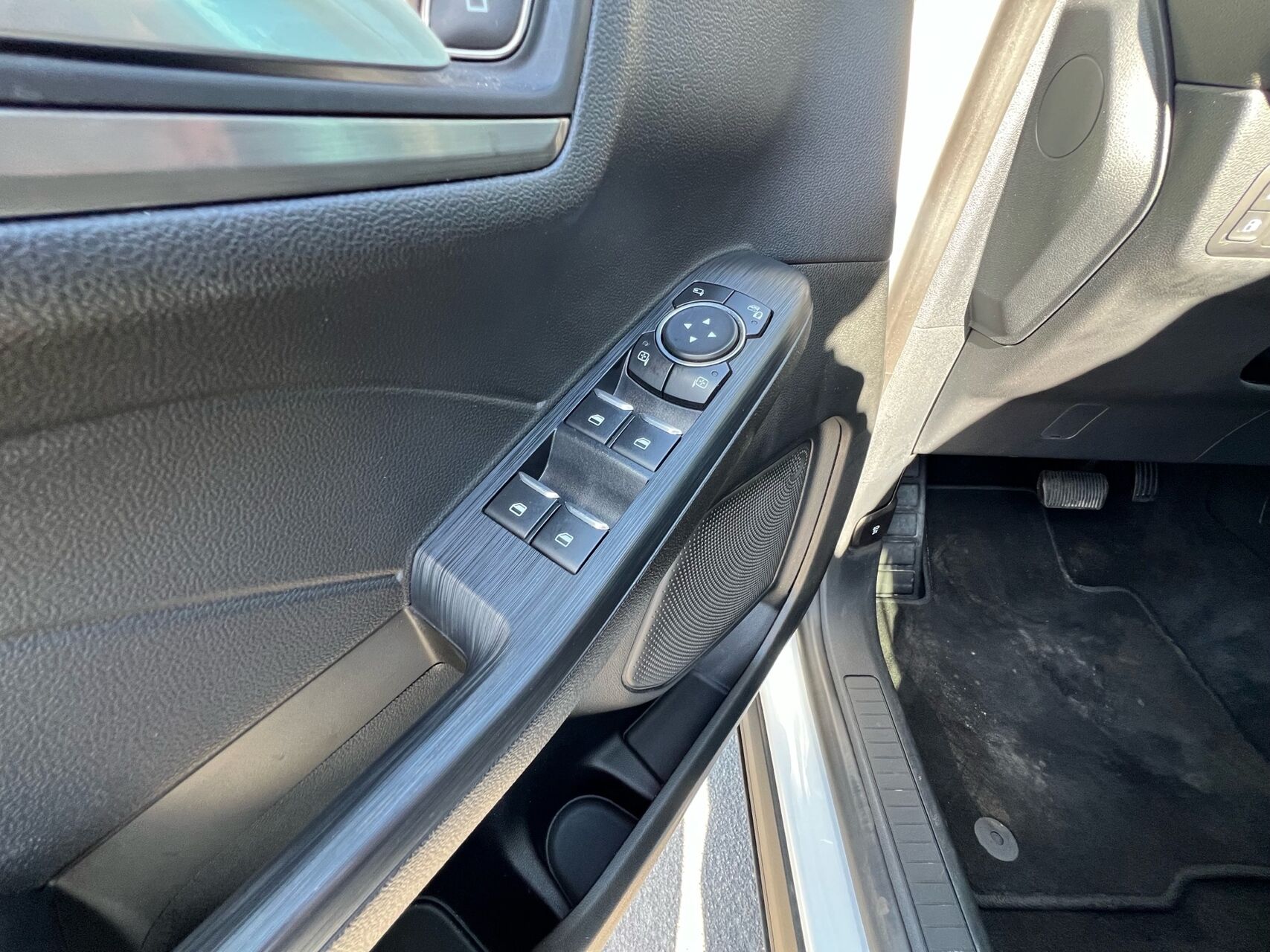 Billede af Ford Kuga 2,5 Plugin-hybrid Titanium X CVT 225HK 5d Trinl. Gear