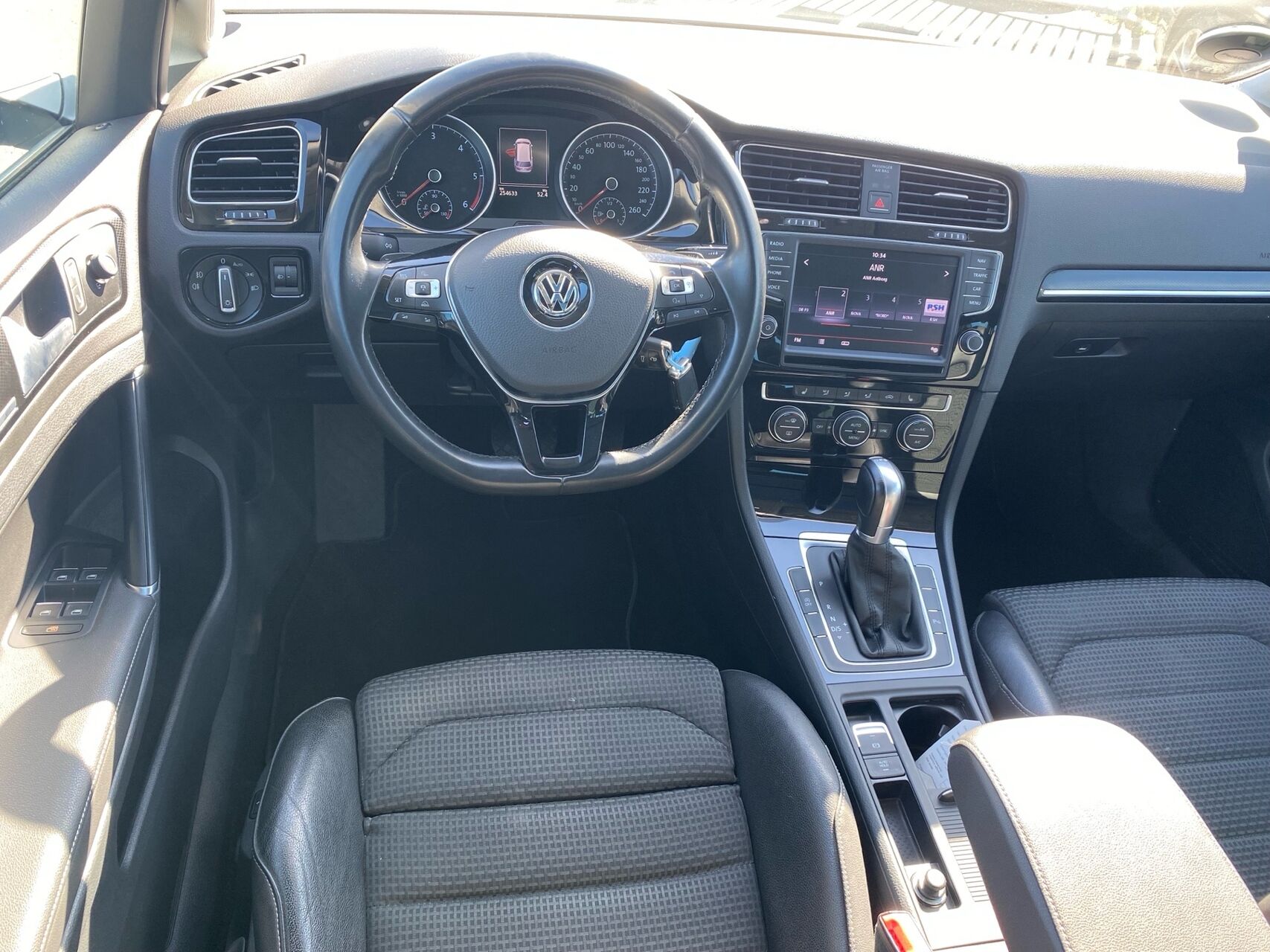 Billede af VW Golf Variant 2,0 TDI BMT Highline DSG 150HK Stc 6g Aut.