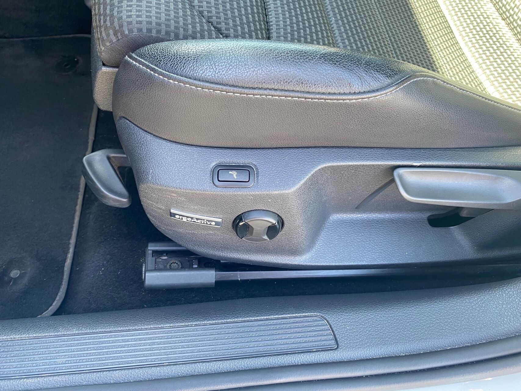 Billede af VW Golf Variant 2,0 TDI BMT Highline DSG 150HK Stc 6g Aut.