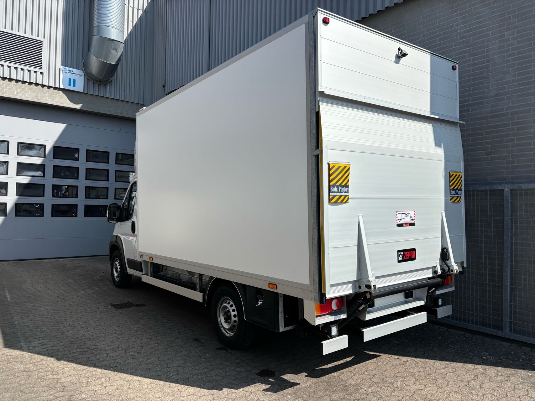 Billede af Fiat E-Ducato 40M L3 EL Pro 279HK Ladv./Chas. Aut.