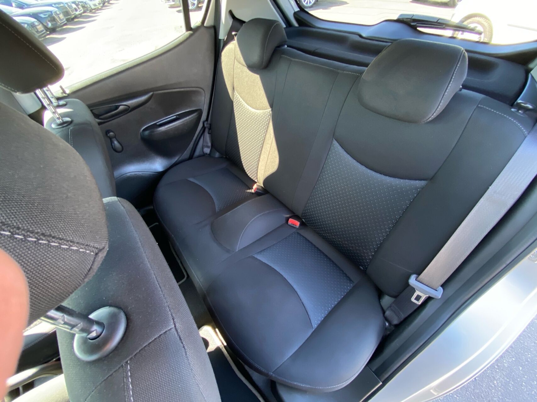 Billede af Opel Karl 1,0 Enjoy 75HK 5d