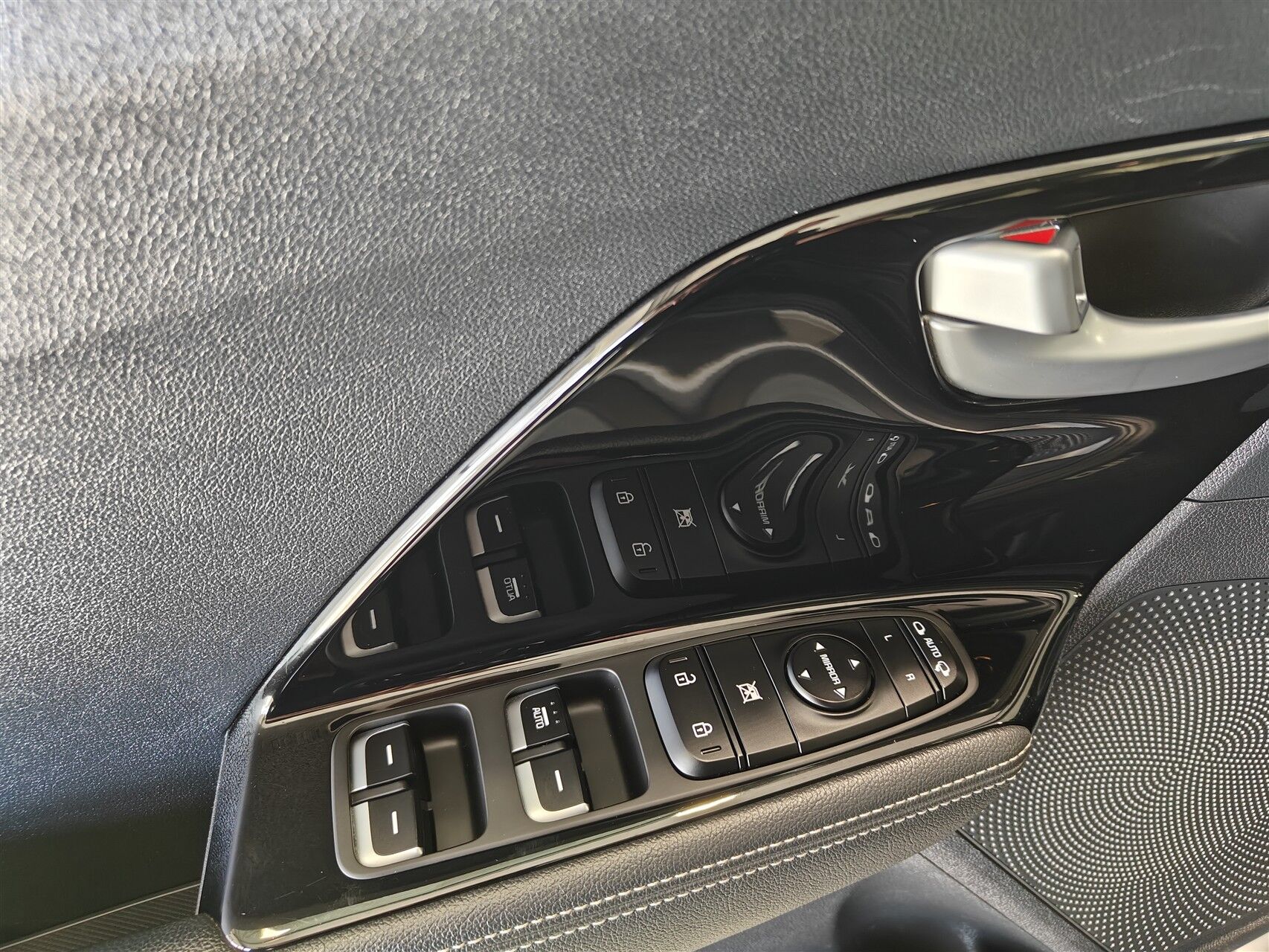 Billede af Kia Niro 1,6 GDI PHEV  Plugin-hybrid Comfort DCT 141HK 5d 6g Aut.