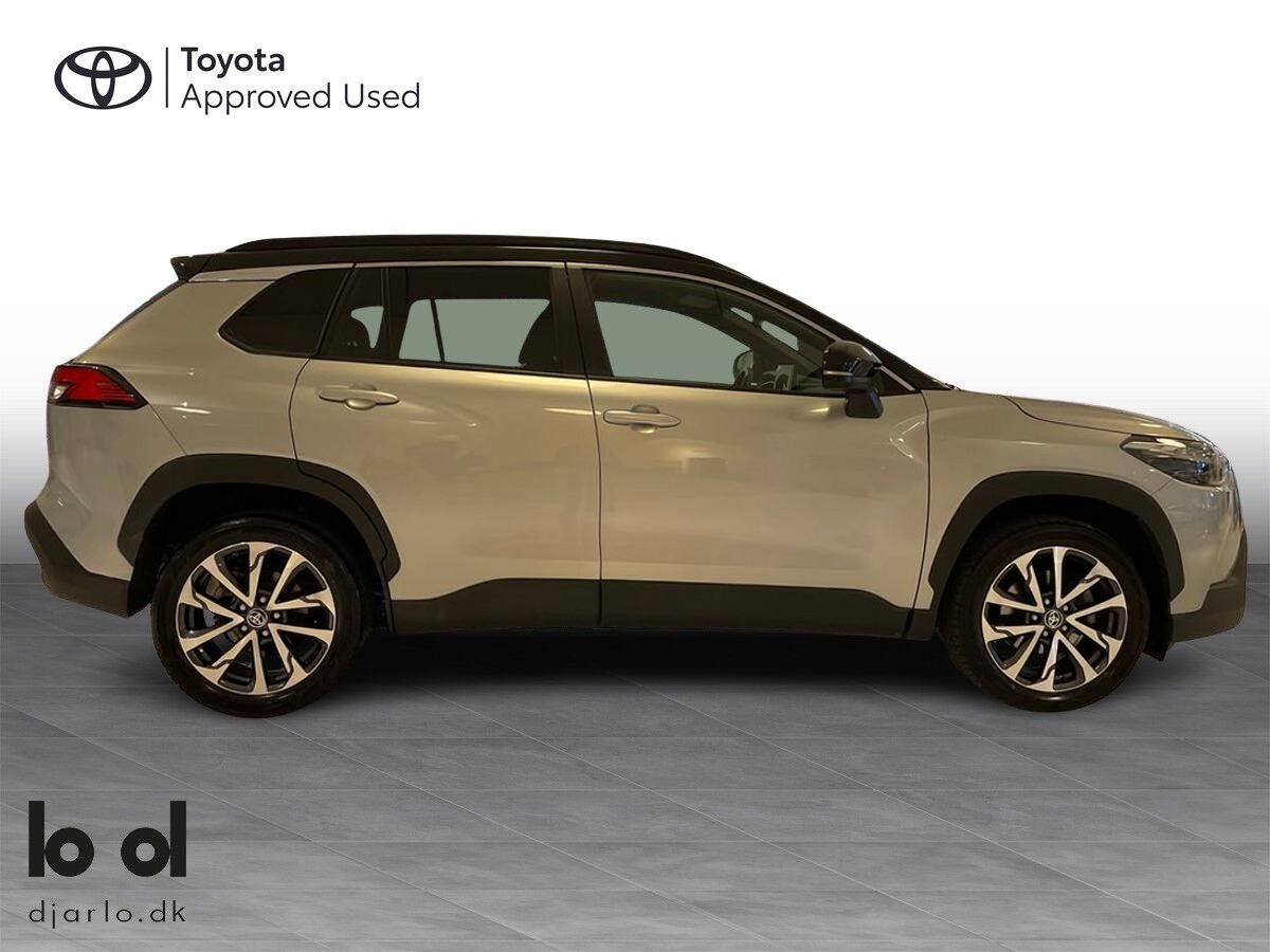 Billede af Toyota Corolla Cross 2,0 Hybrid Style Comfort E-CVT 197HK 5d Aut.