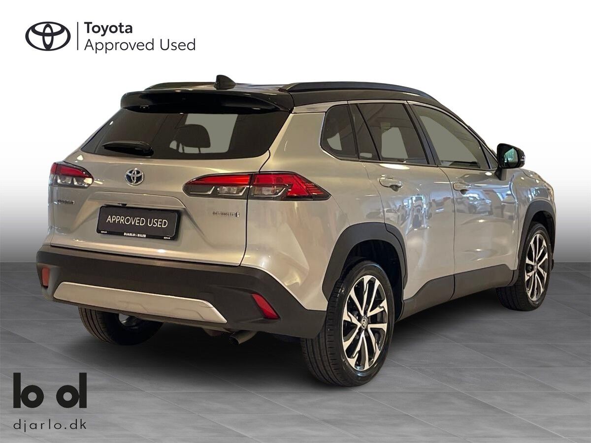 Billede af Toyota Corolla Cross 2,0 Hybrid Style Comfort E-CVT 197HK 5d Aut.