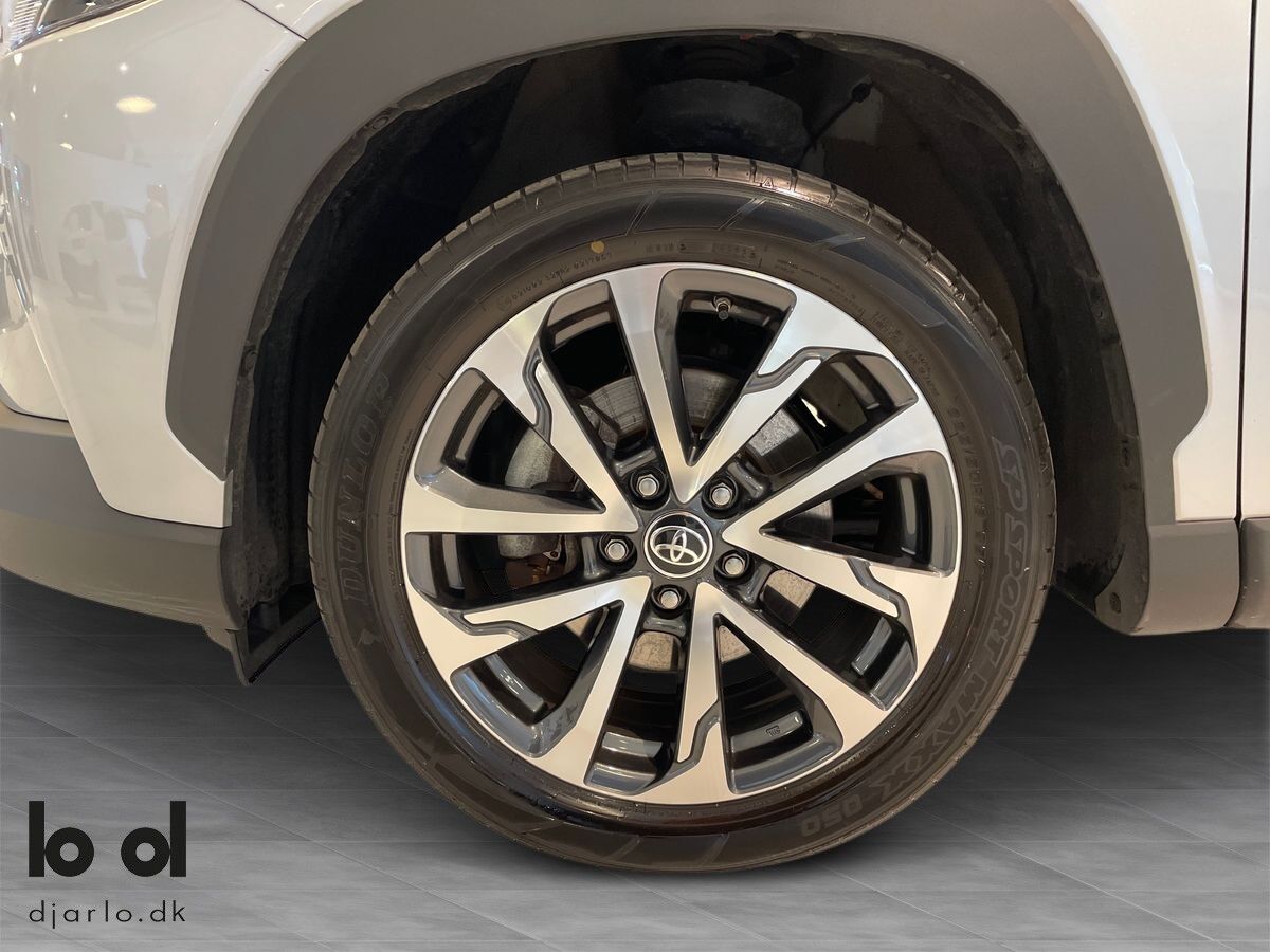 Billede af Toyota Corolla Cross 2,0 Hybrid Style Comfort E-CVT 197HK 5d Aut.