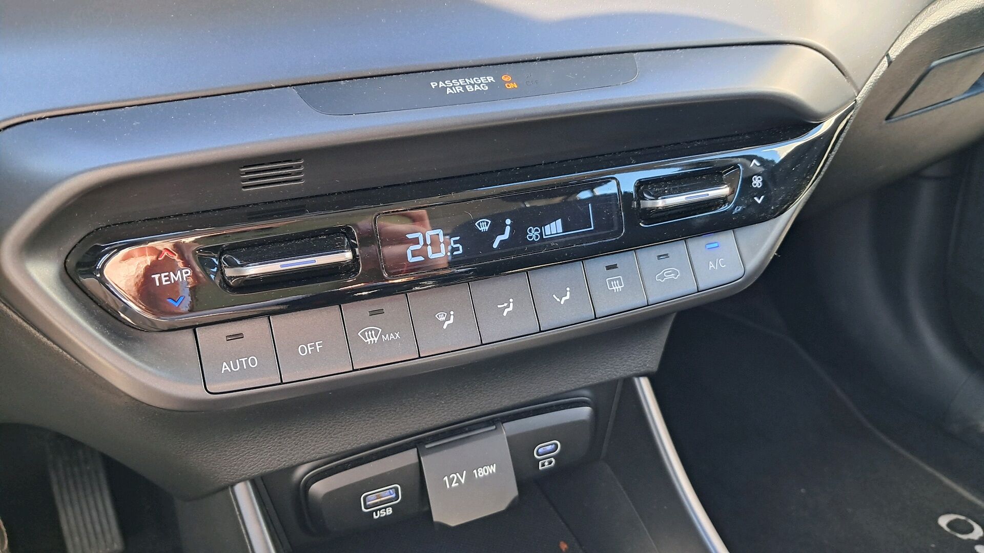 Billede af Hyundai i20 1,0 MPI Essential 100HK 5d 6g