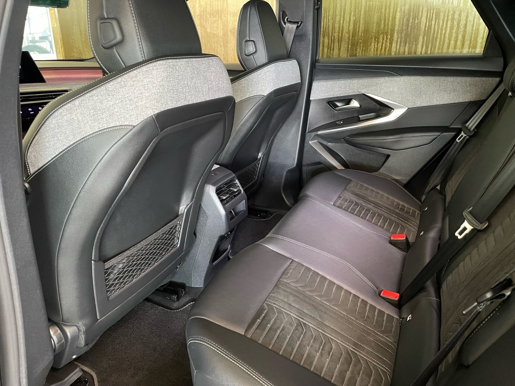 Billede af Peugeot e-3008 EL GT 210HK 5d Aut.